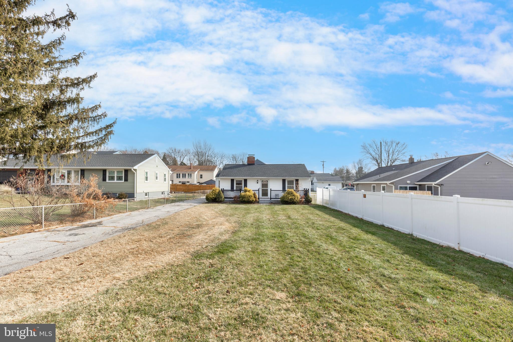 BUCKINGHAM VIEW - Residential