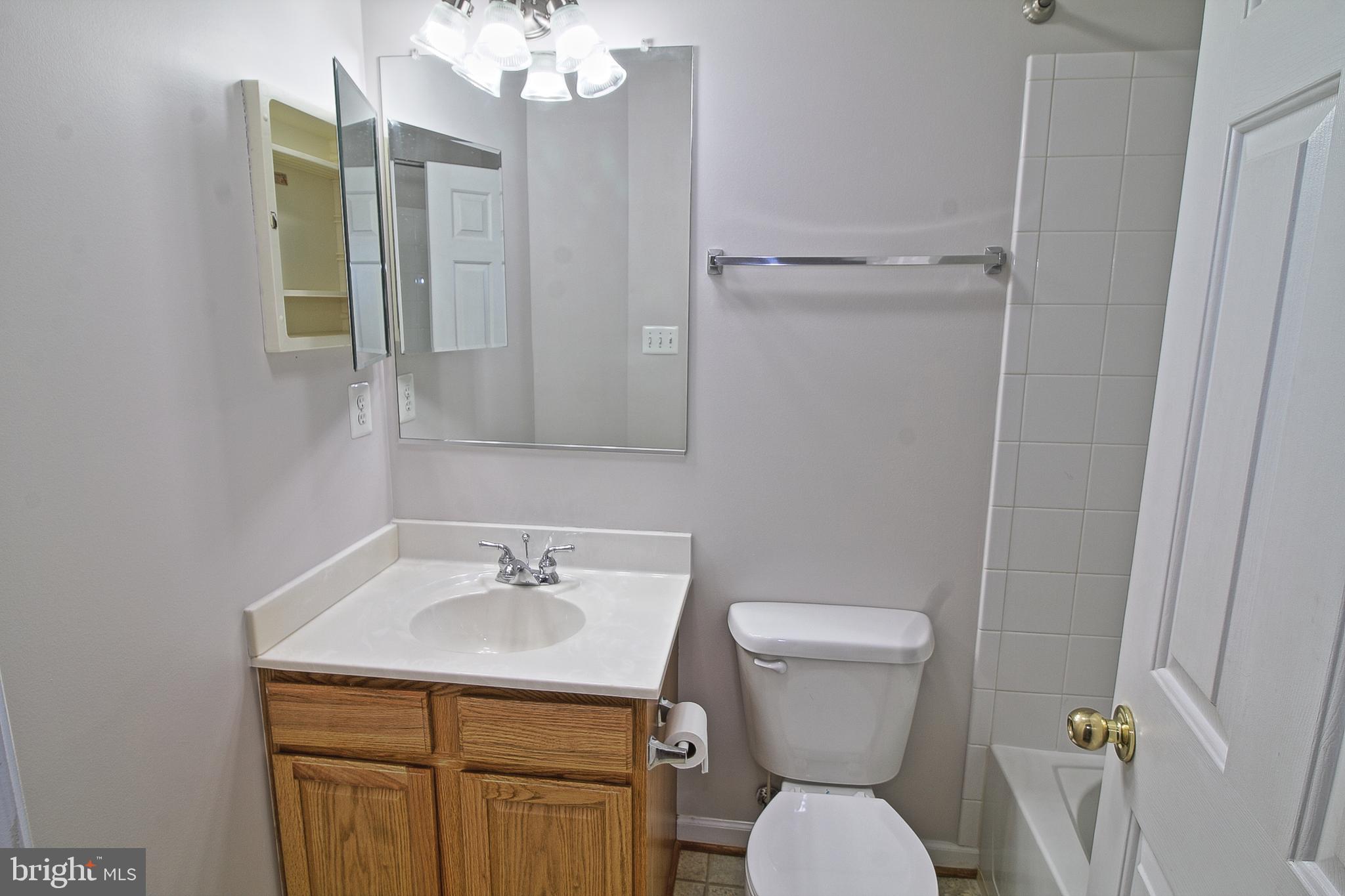 HOLLY WOODS - Residential