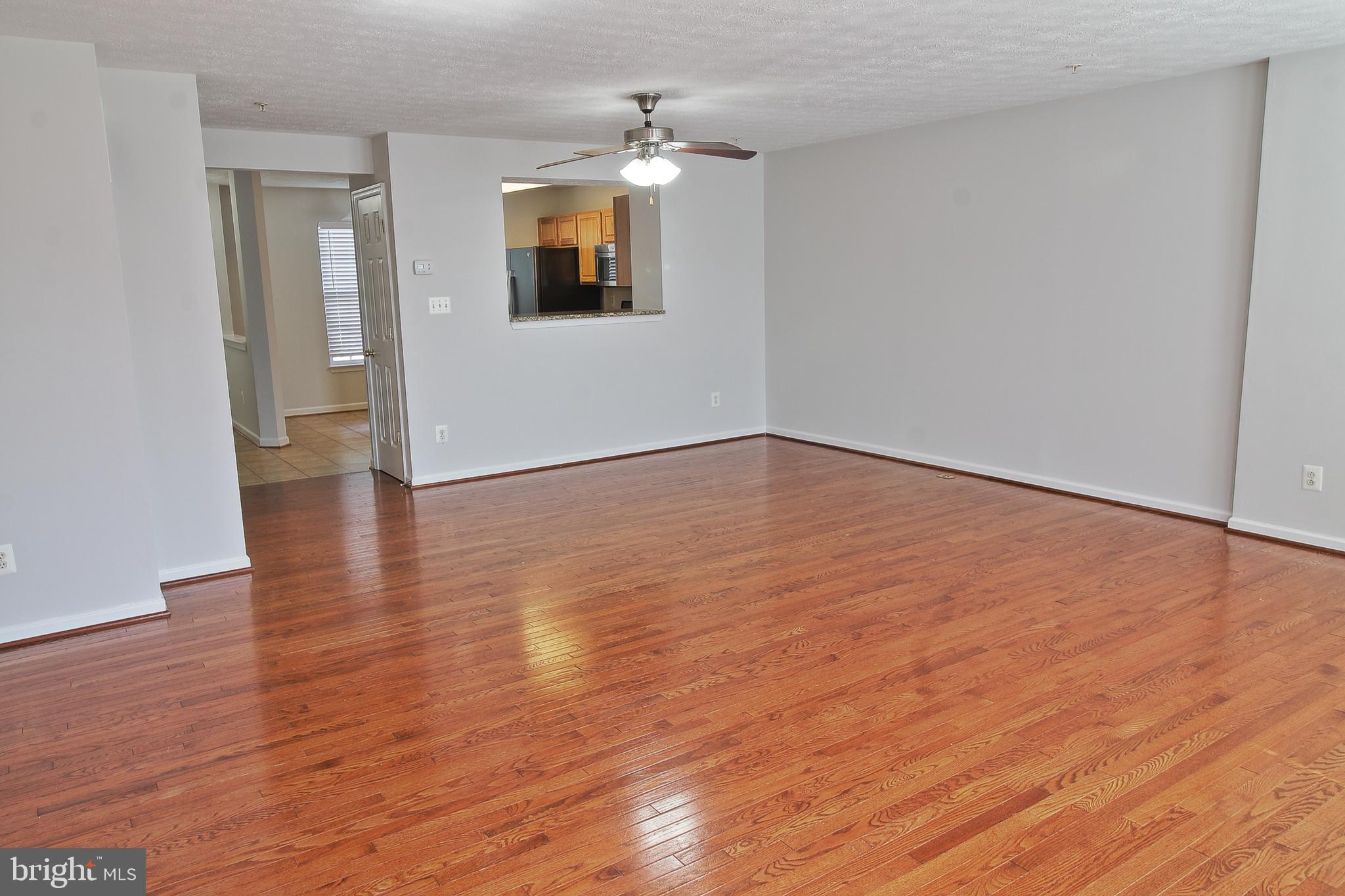 HOLLY WOODS - Residential