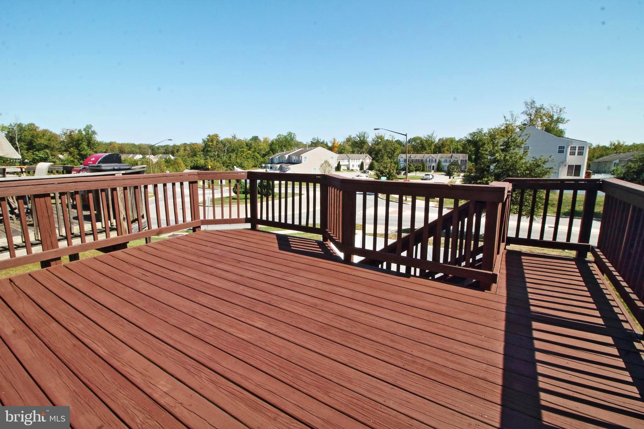 HOLLY WOODS - Residential