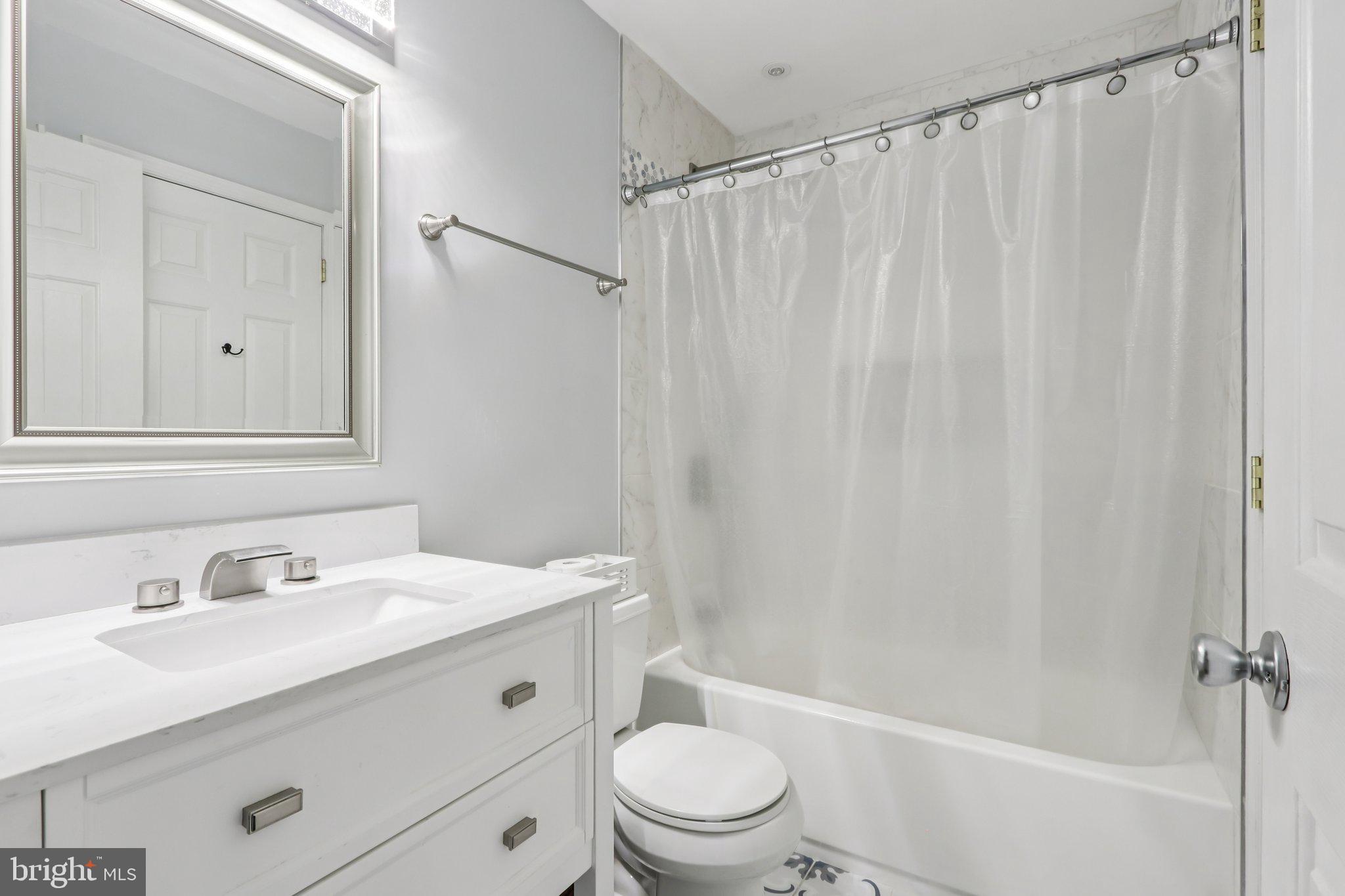 MONTGOMERY LEA - Residential