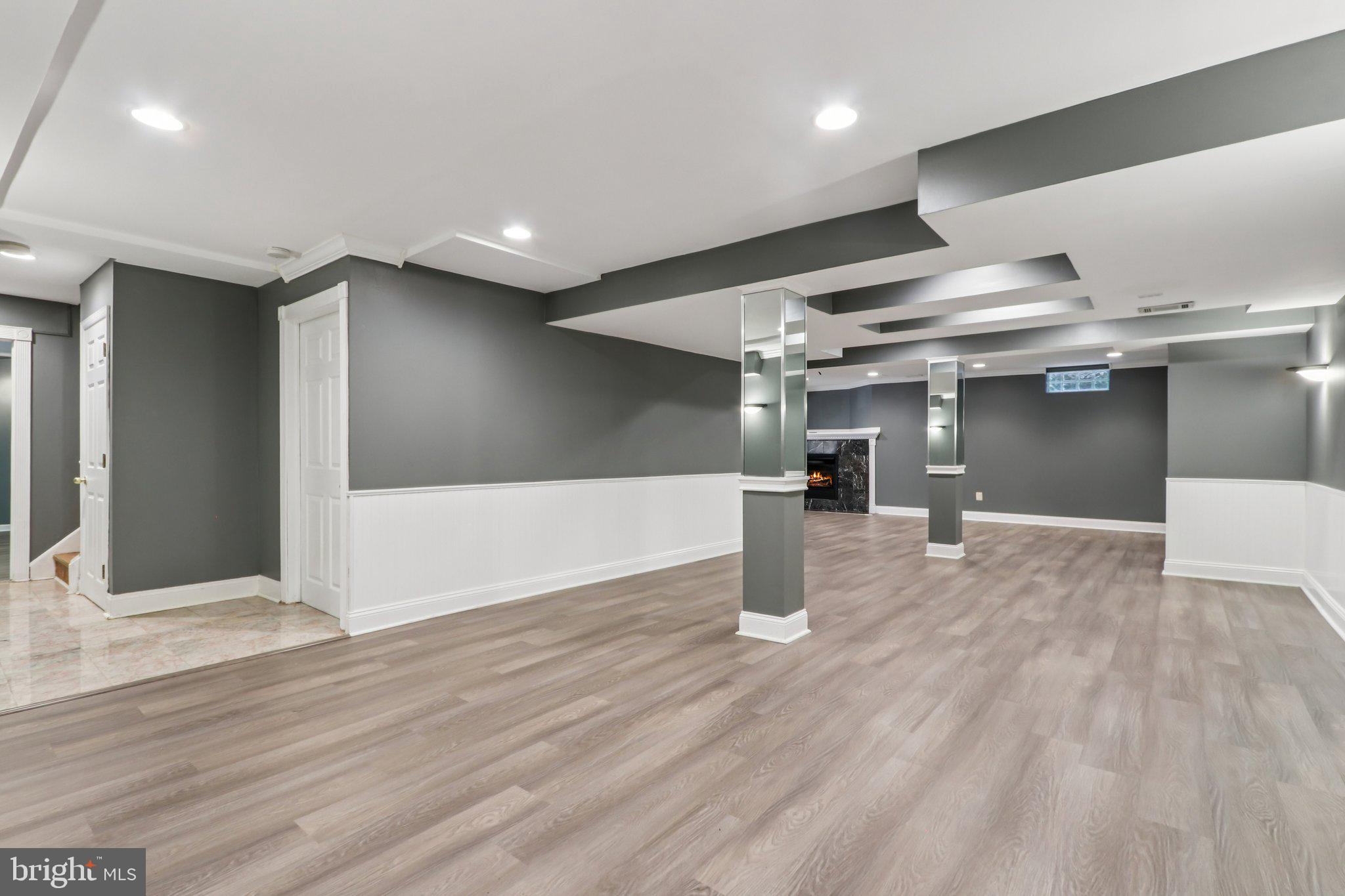 MONTGOMERY LEA - Residential