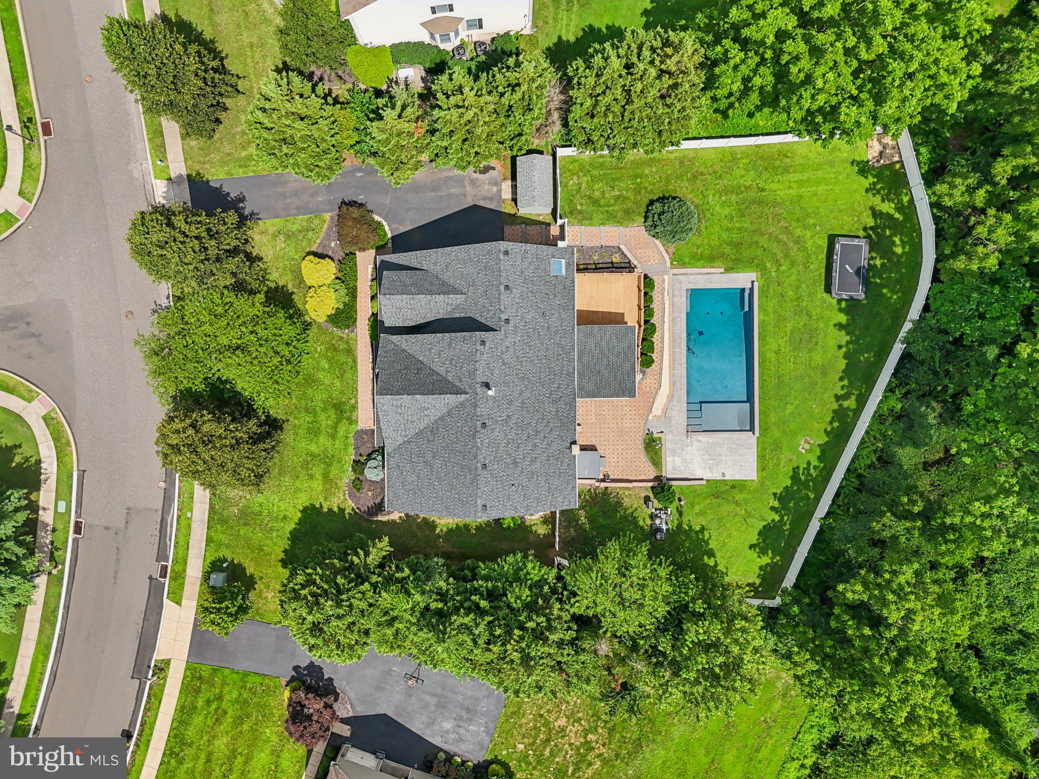 MONTGOMERY LEA - Residential