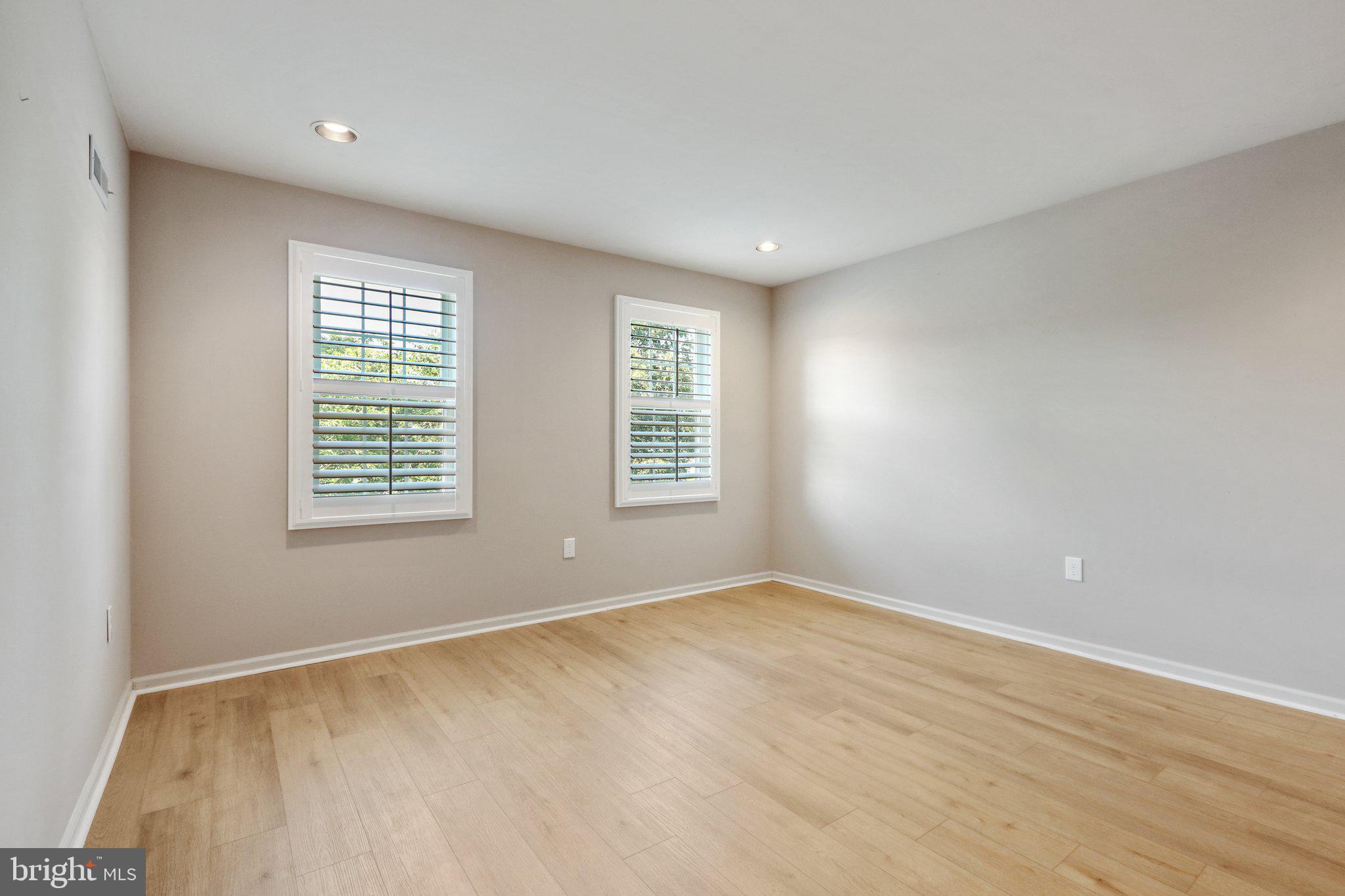 MONTGOMERY LEA - Residential