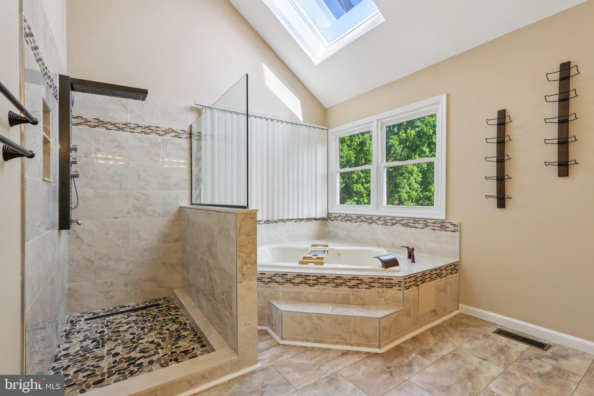 MONTGOMERY LEA - Residential