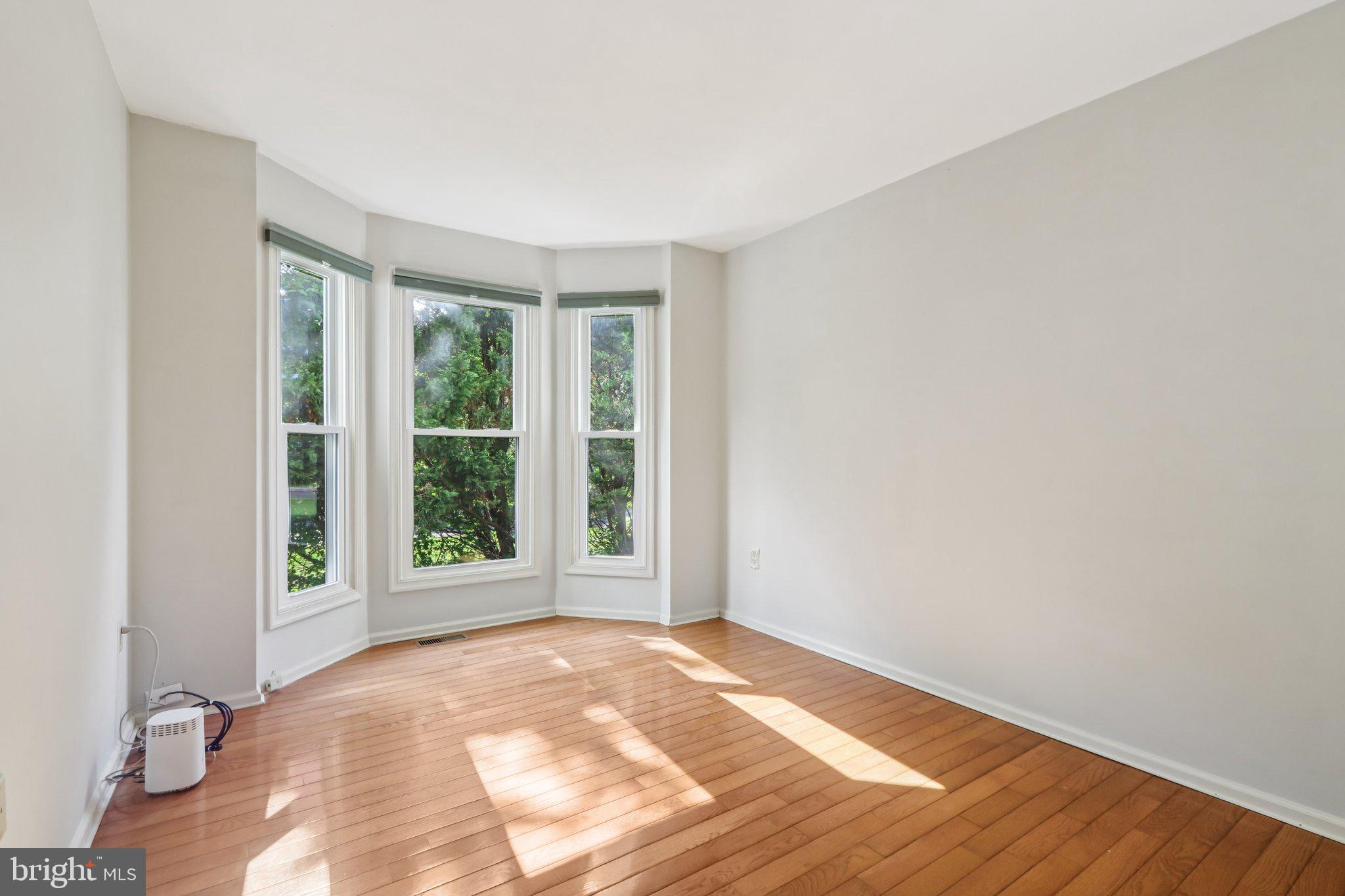 MONTGOMERY LEA - Residential