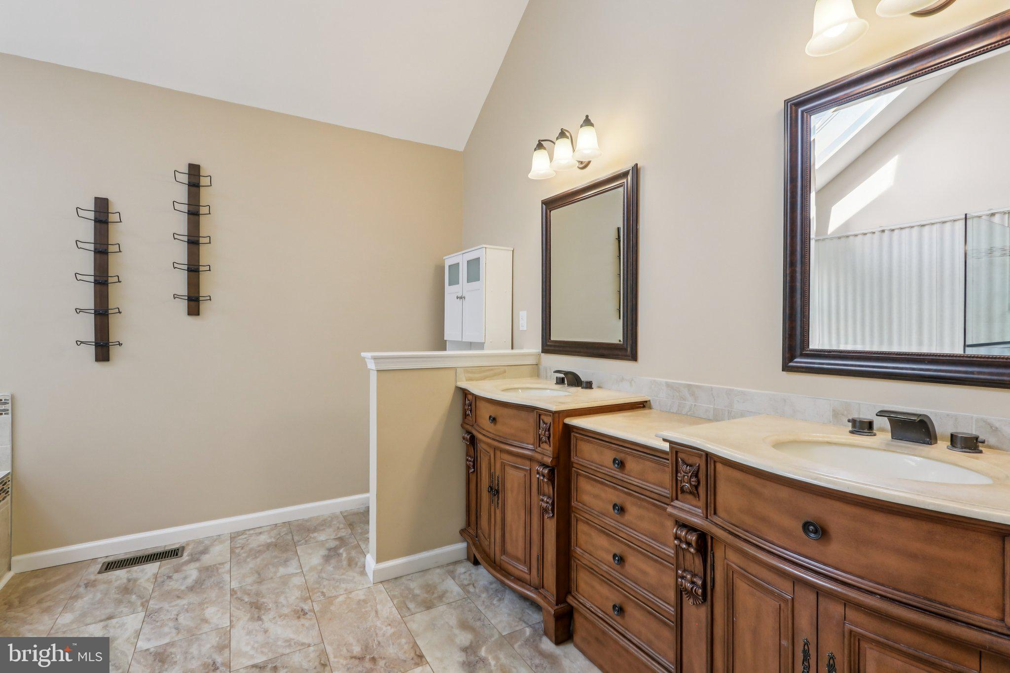 MONTGOMERY LEA - Residential