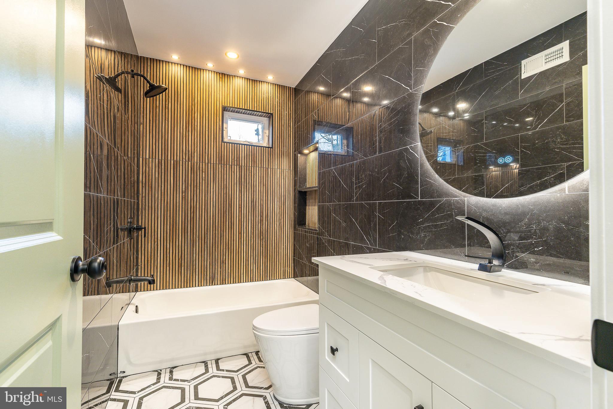 MANTUA - Residential