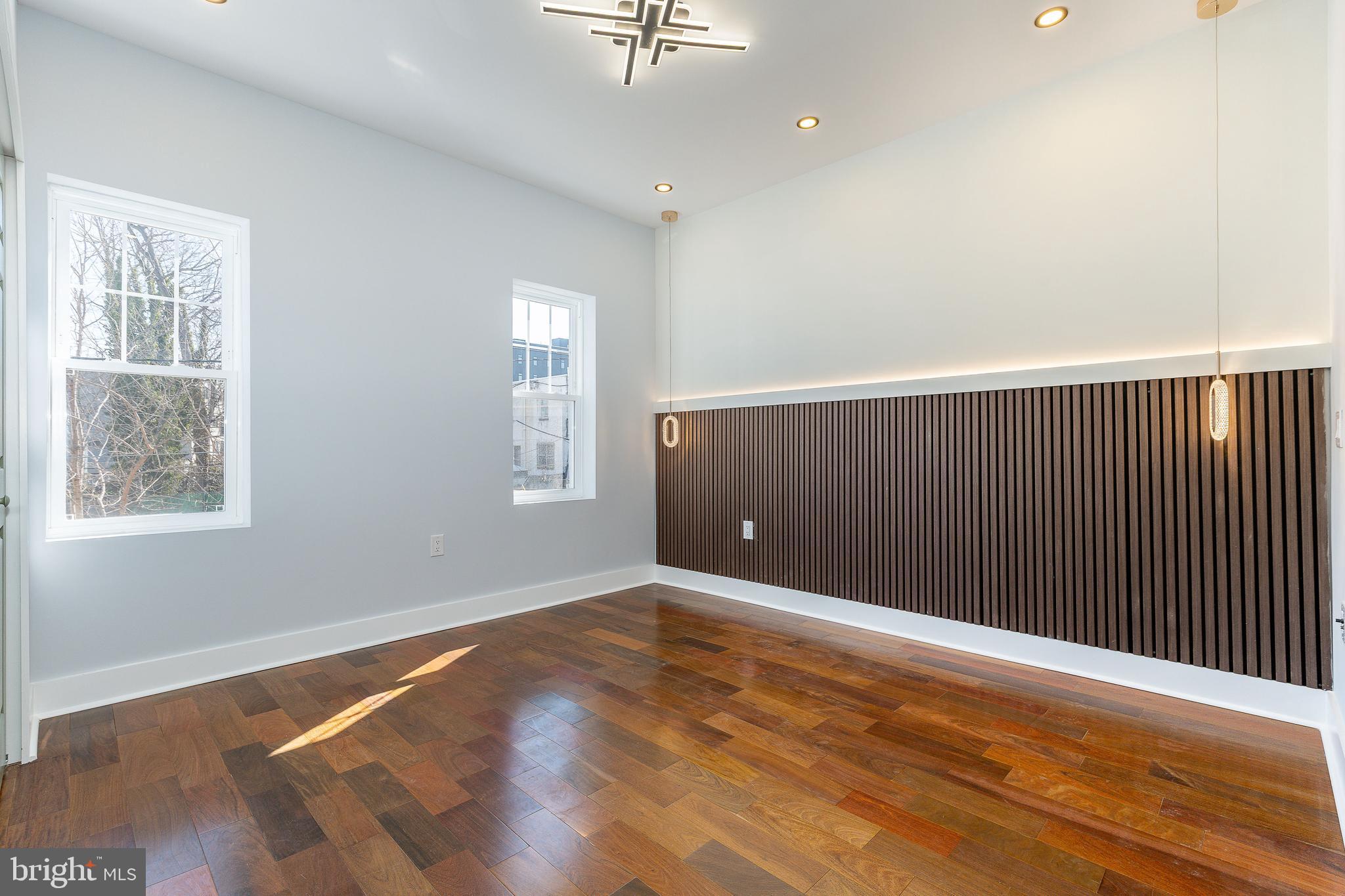 MANTUA - Residential