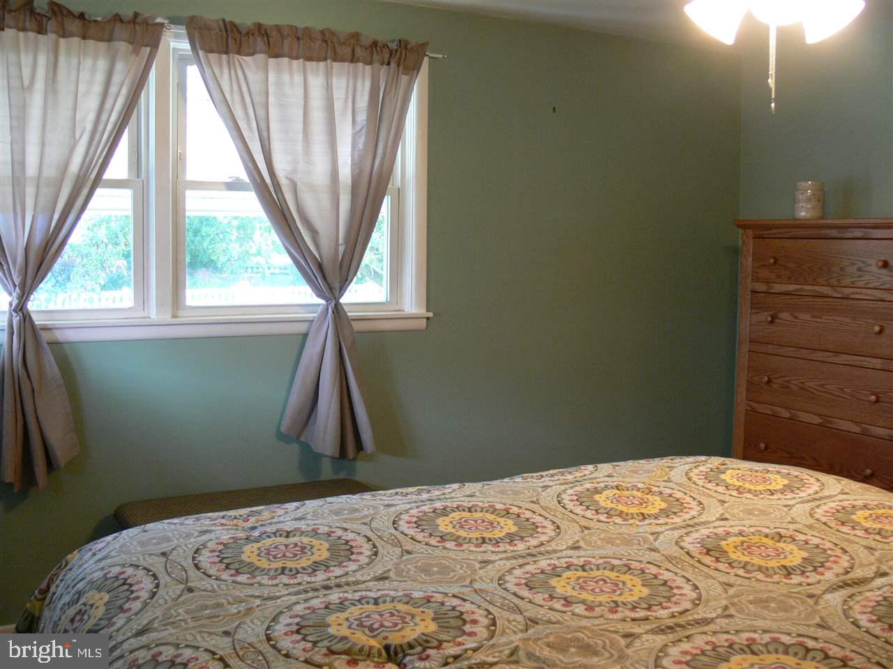 MARKET-HAINES-EDGEWOOD - Residential