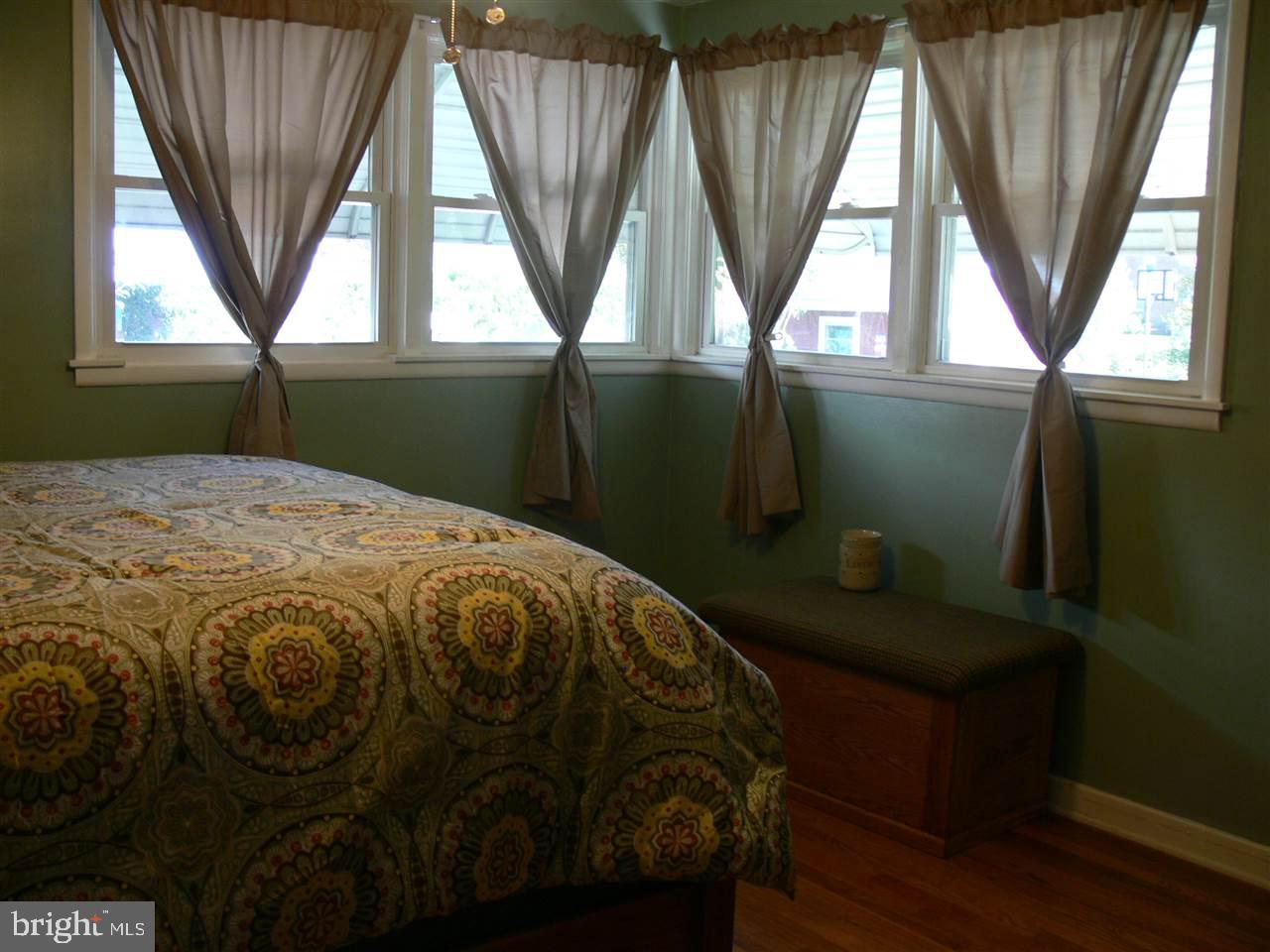 MARKET-HAINES-EDGEWOOD - Residential