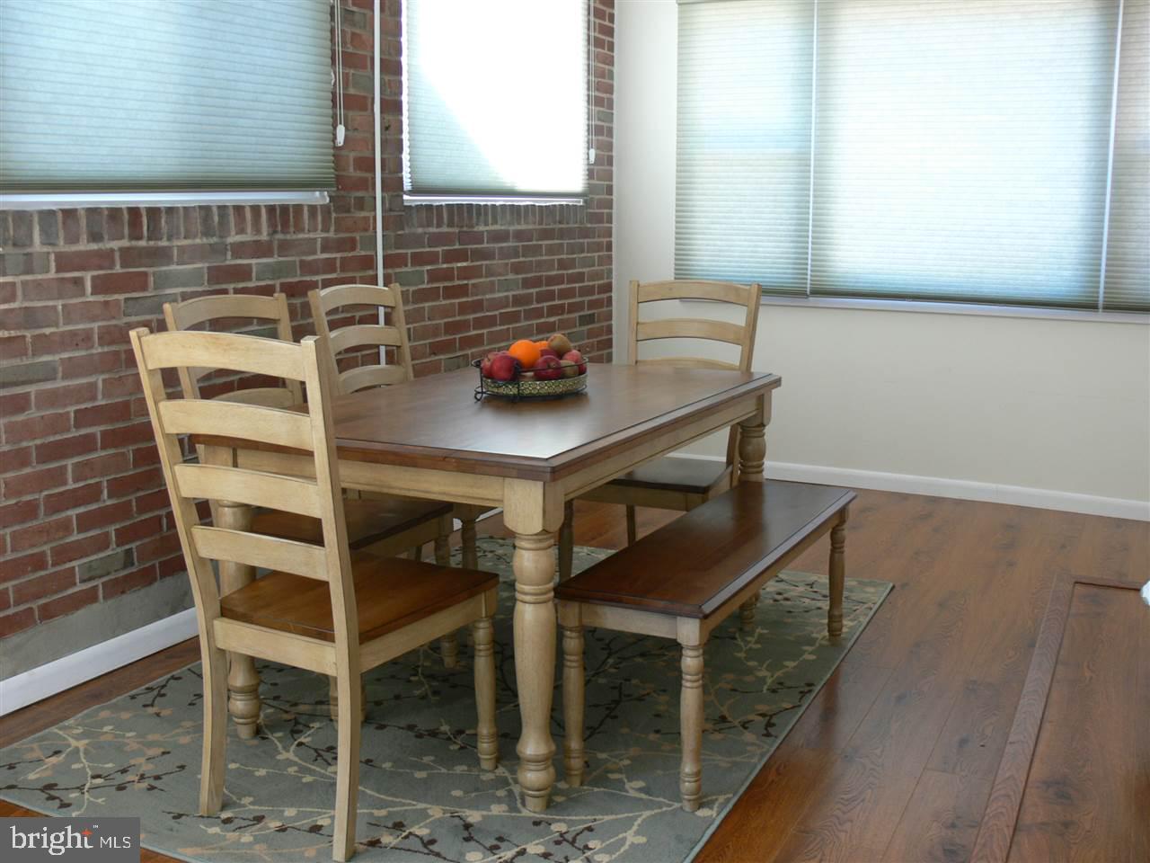 MARKET-HAINES-EDGEWOOD - Residential