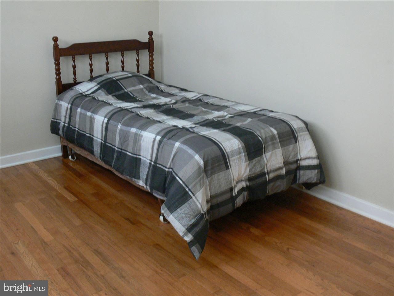 MARKET-HAINES-EDGEWOOD - Residential
