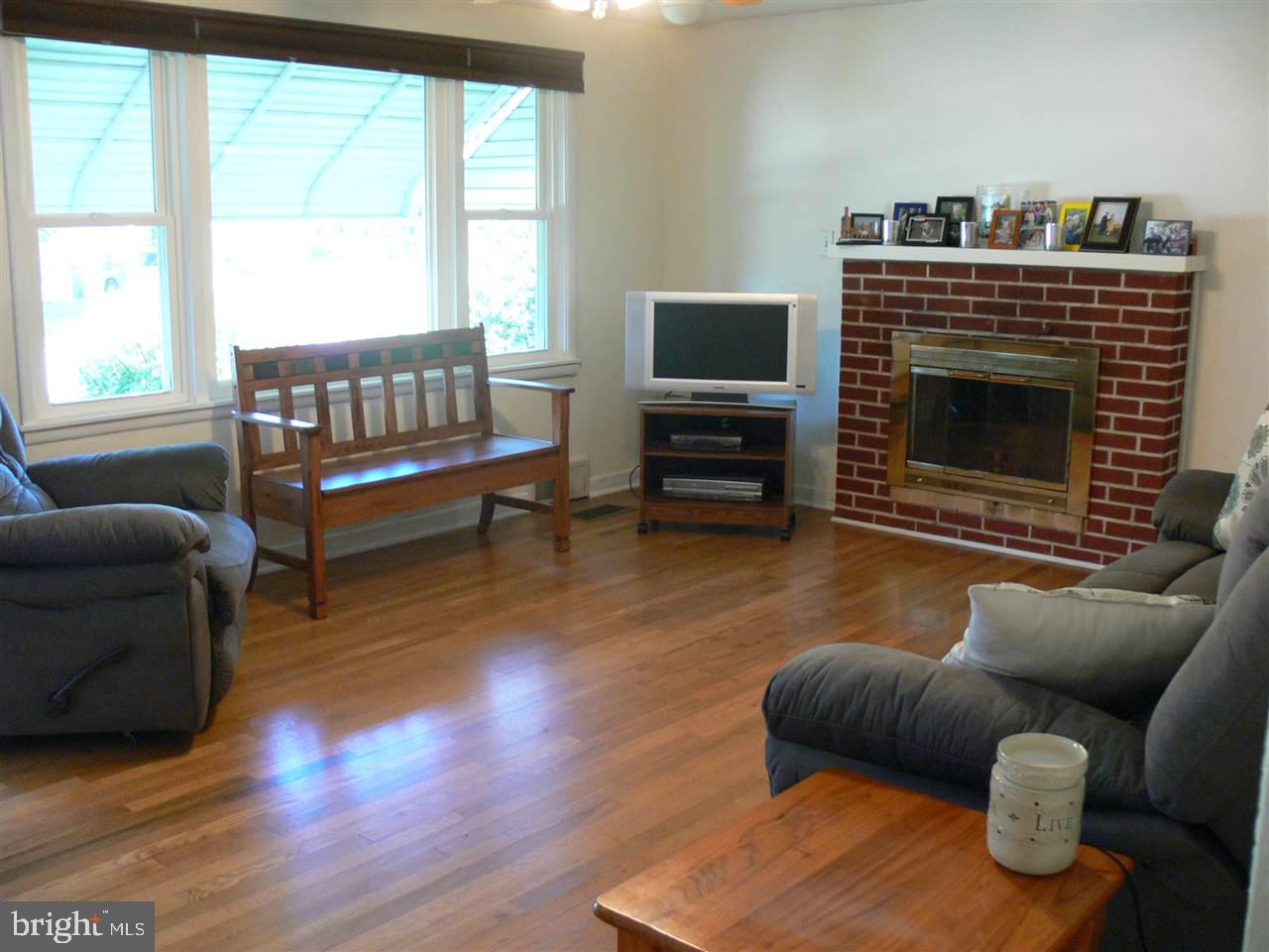 MARKET-HAINES-EDGEWOOD - Residential