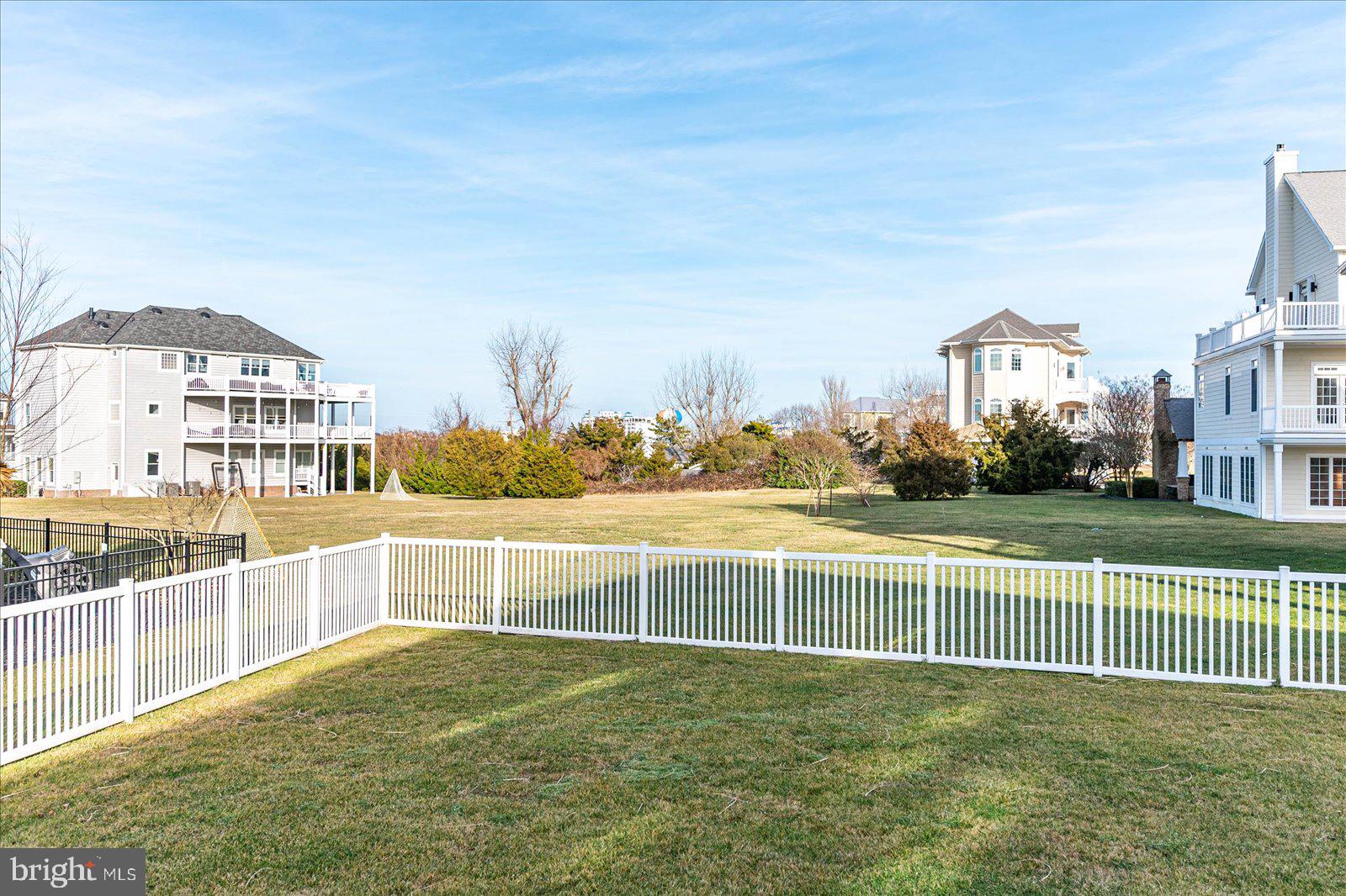 MARTHAS LANDING - Residential