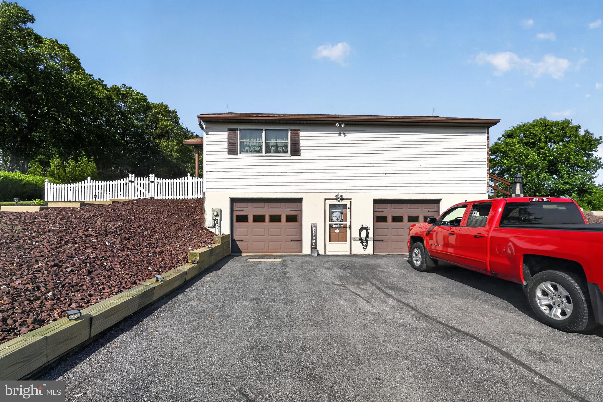 336 FOCHT LANE