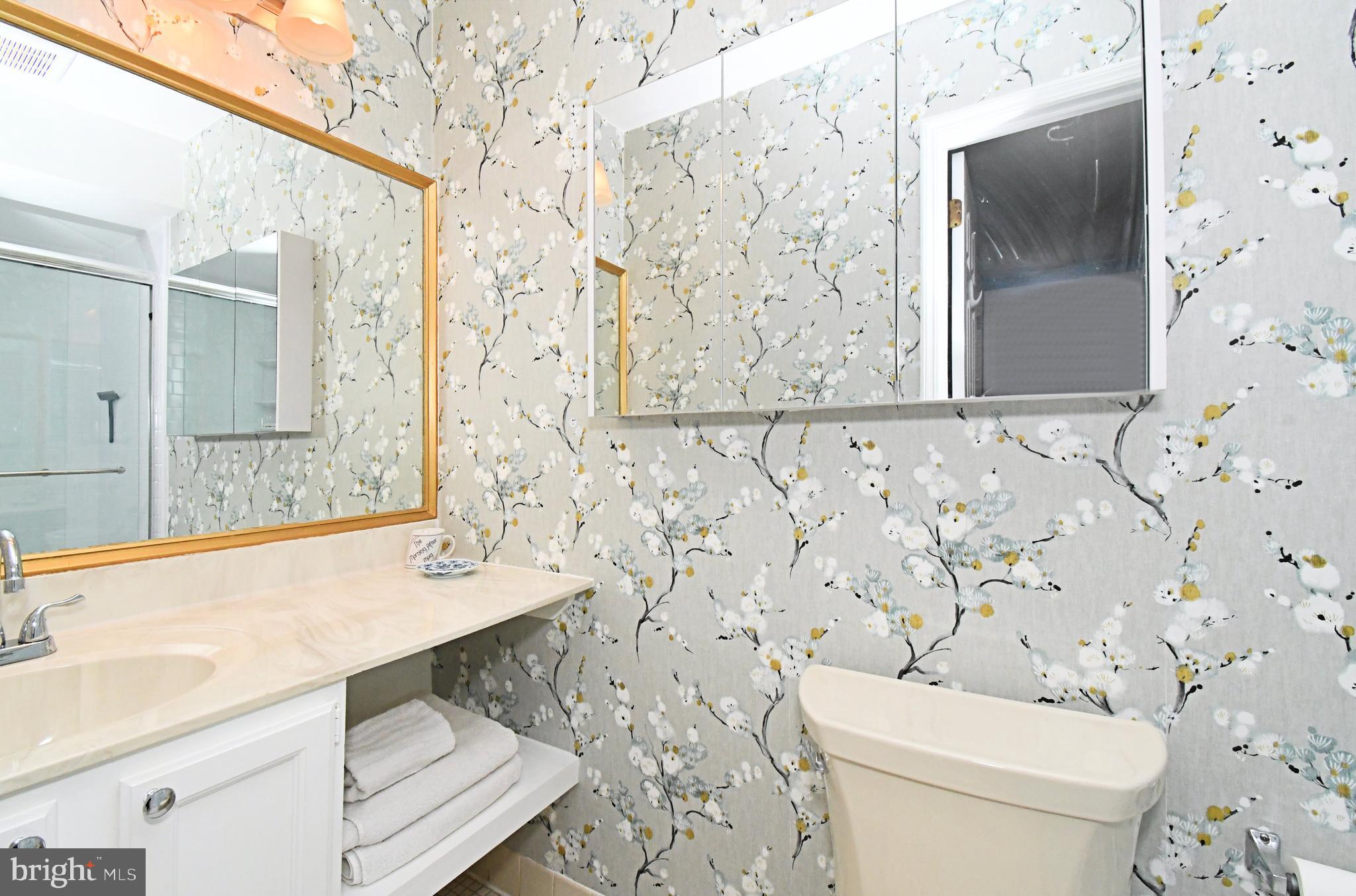 FORGE MOUNTAIN - Residential Lease