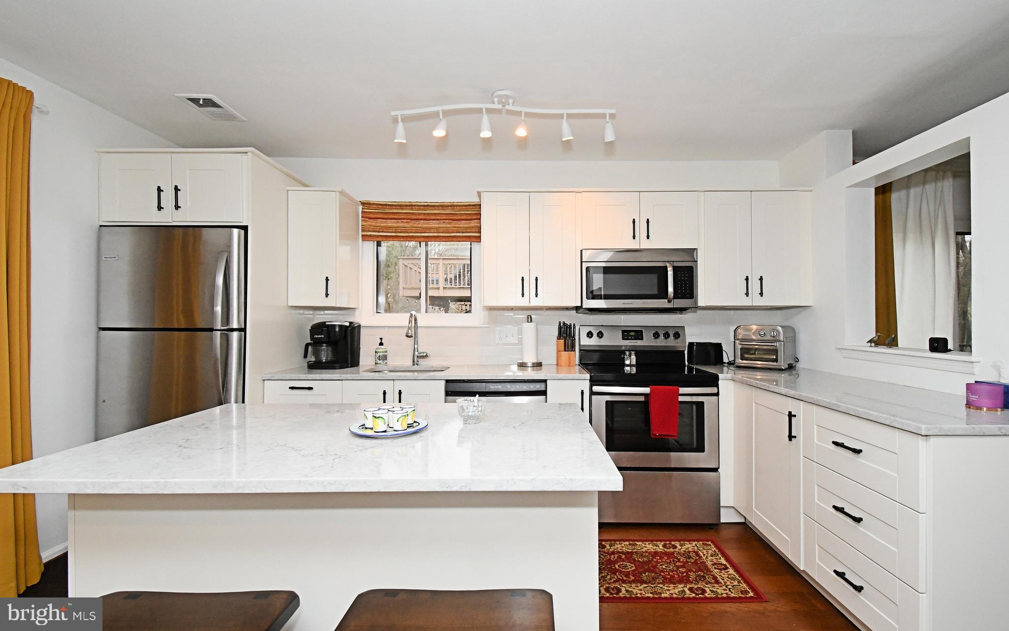 FORGE MOUNTAIN - Residential Lease