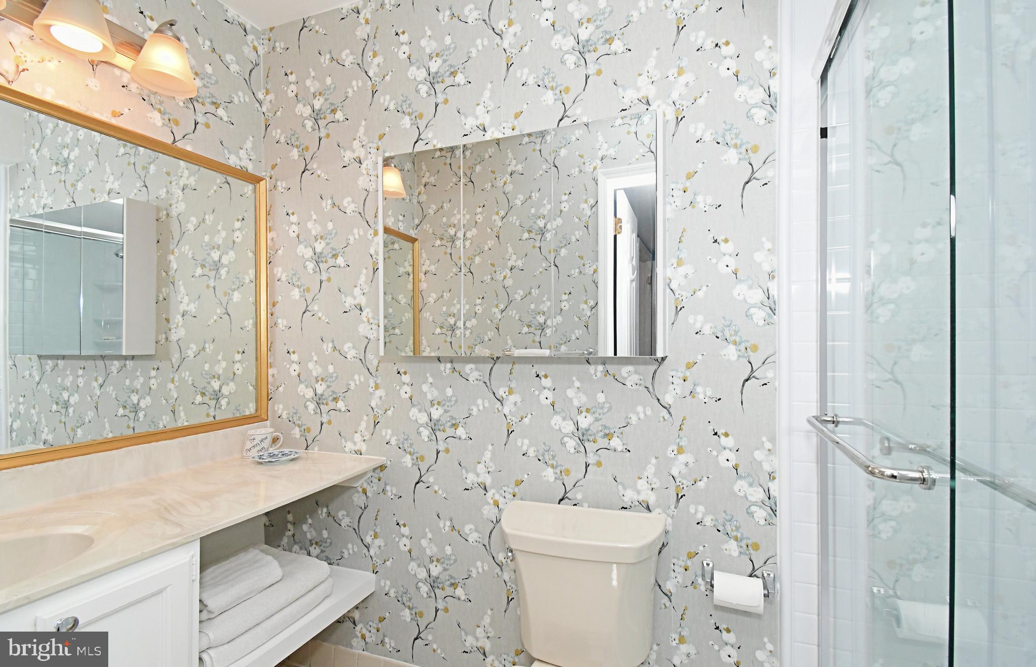 FORGE MOUNTAIN - Residential Lease