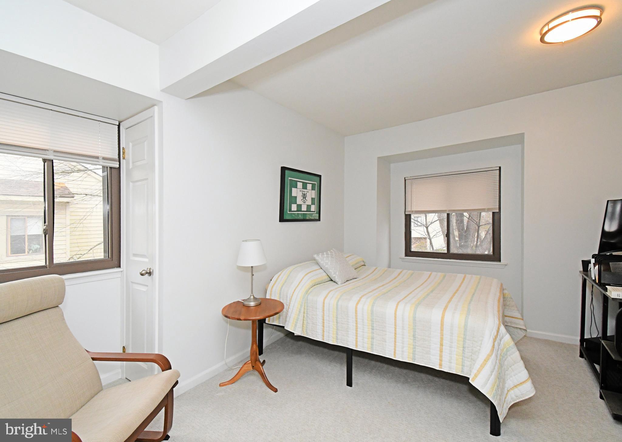 FORGE MOUNTAIN - Residential Lease