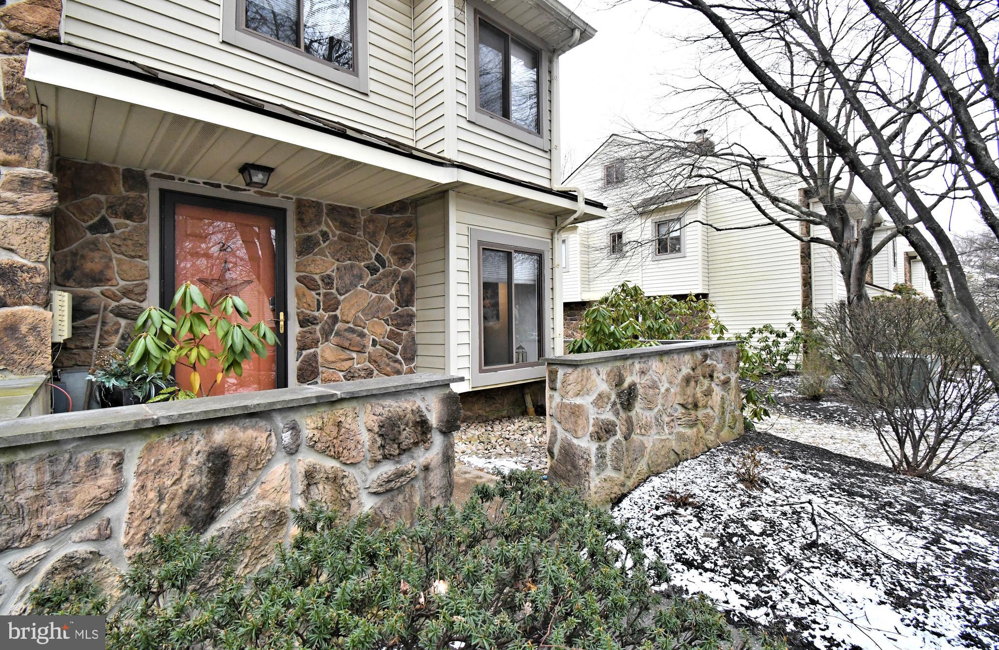 FORGE MOUNTAIN - Residential Lease