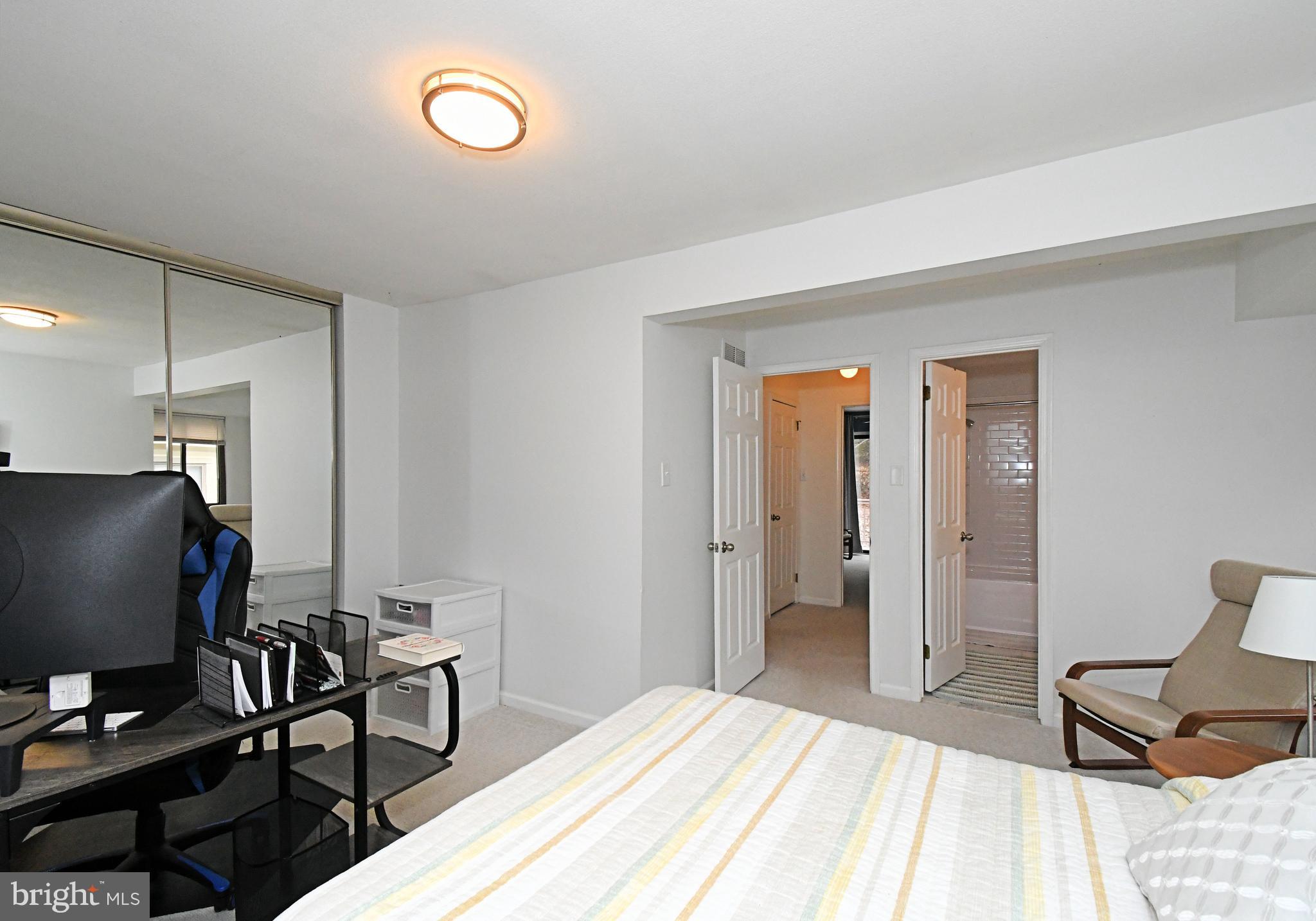 FORGE MOUNTAIN - Residential Lease