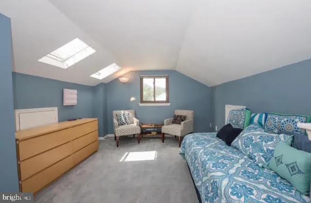 FORGE MOUNTAIN - Residential Lease