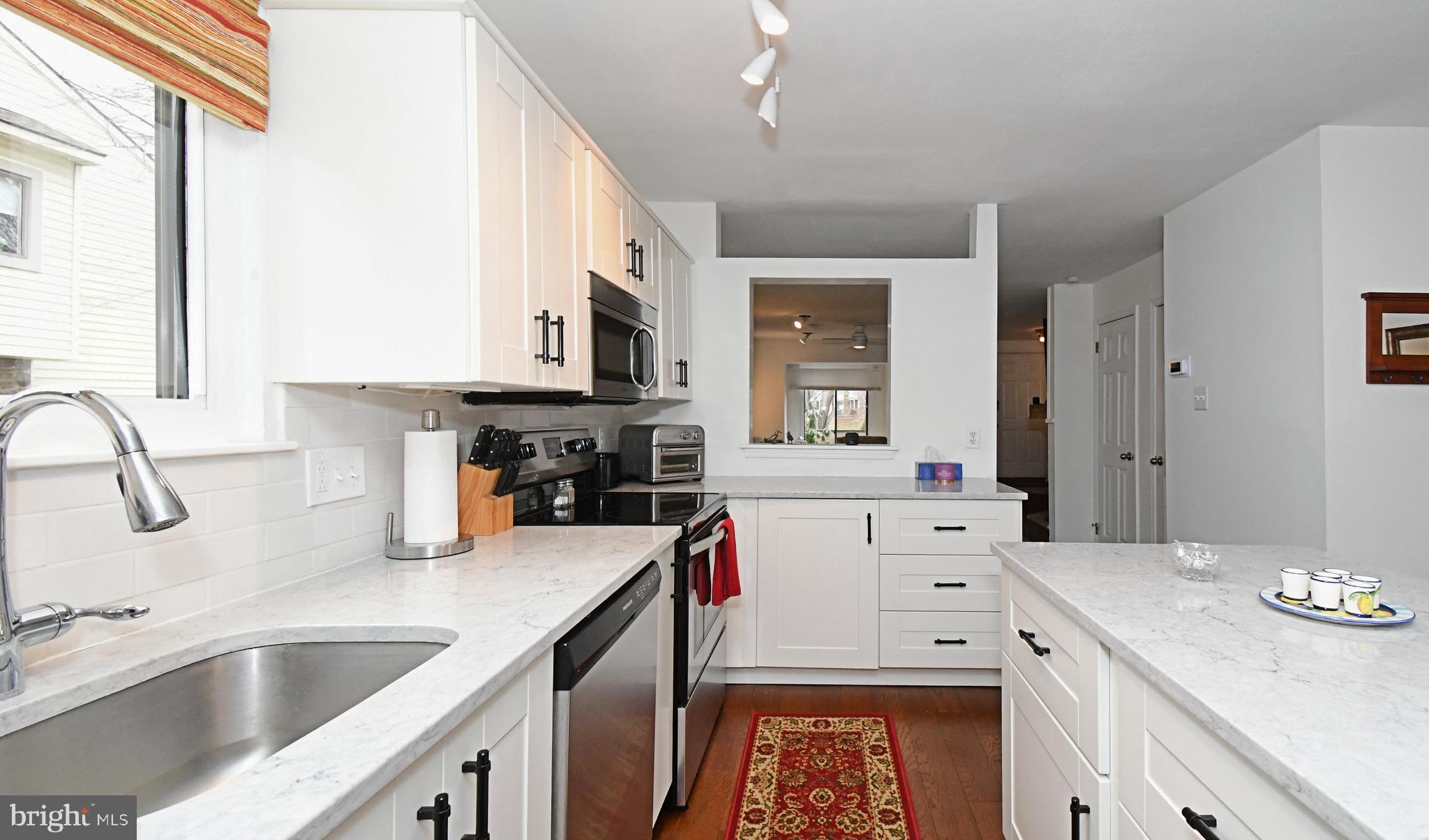 FORGE MOUNTAIN - Residential Lease