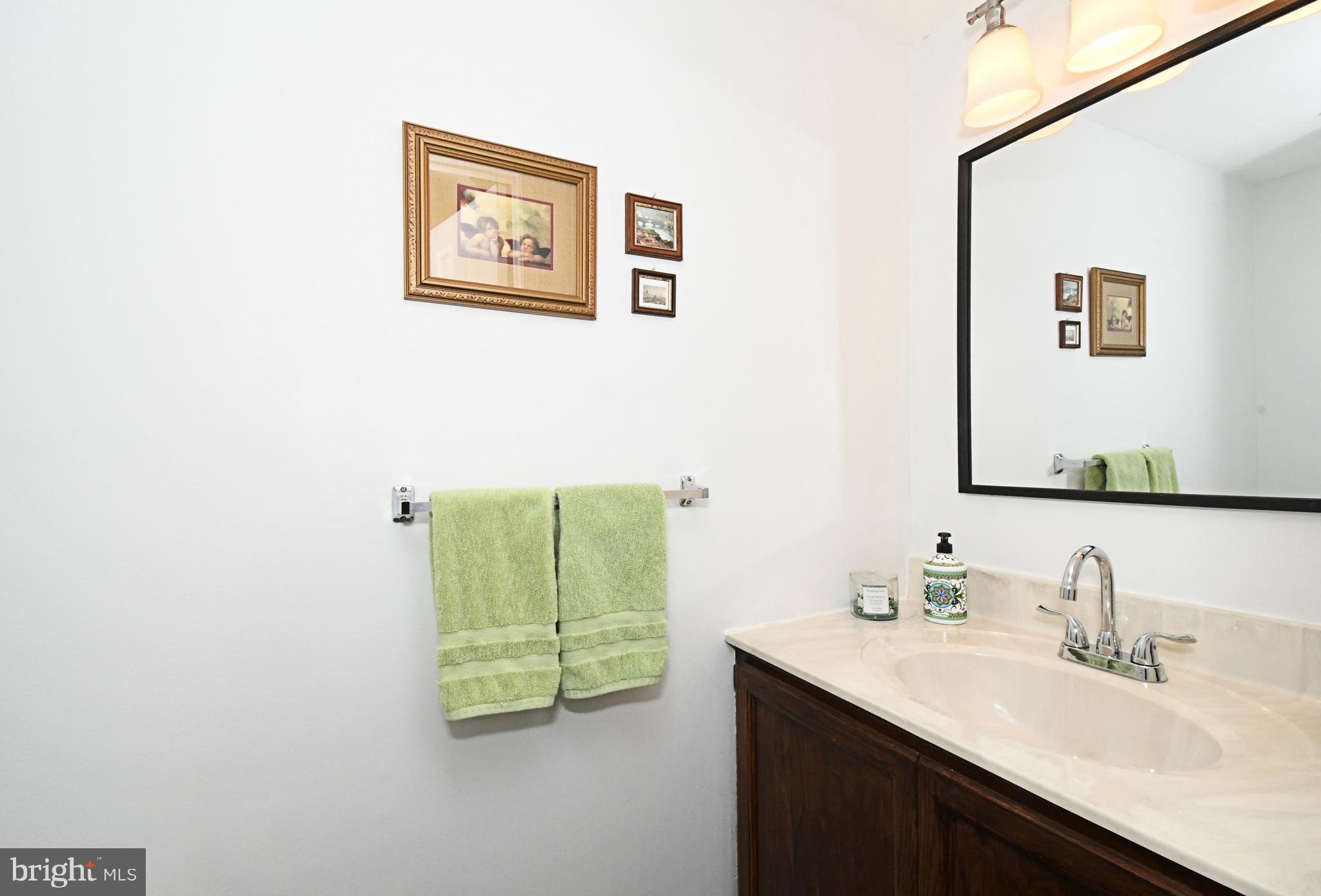 FORGE MOUNTAIN - Residential Lease