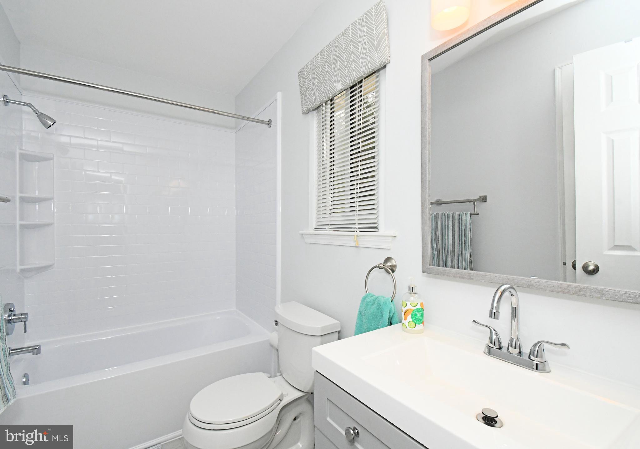 FORGE MOUNTAIN - Residential Lease