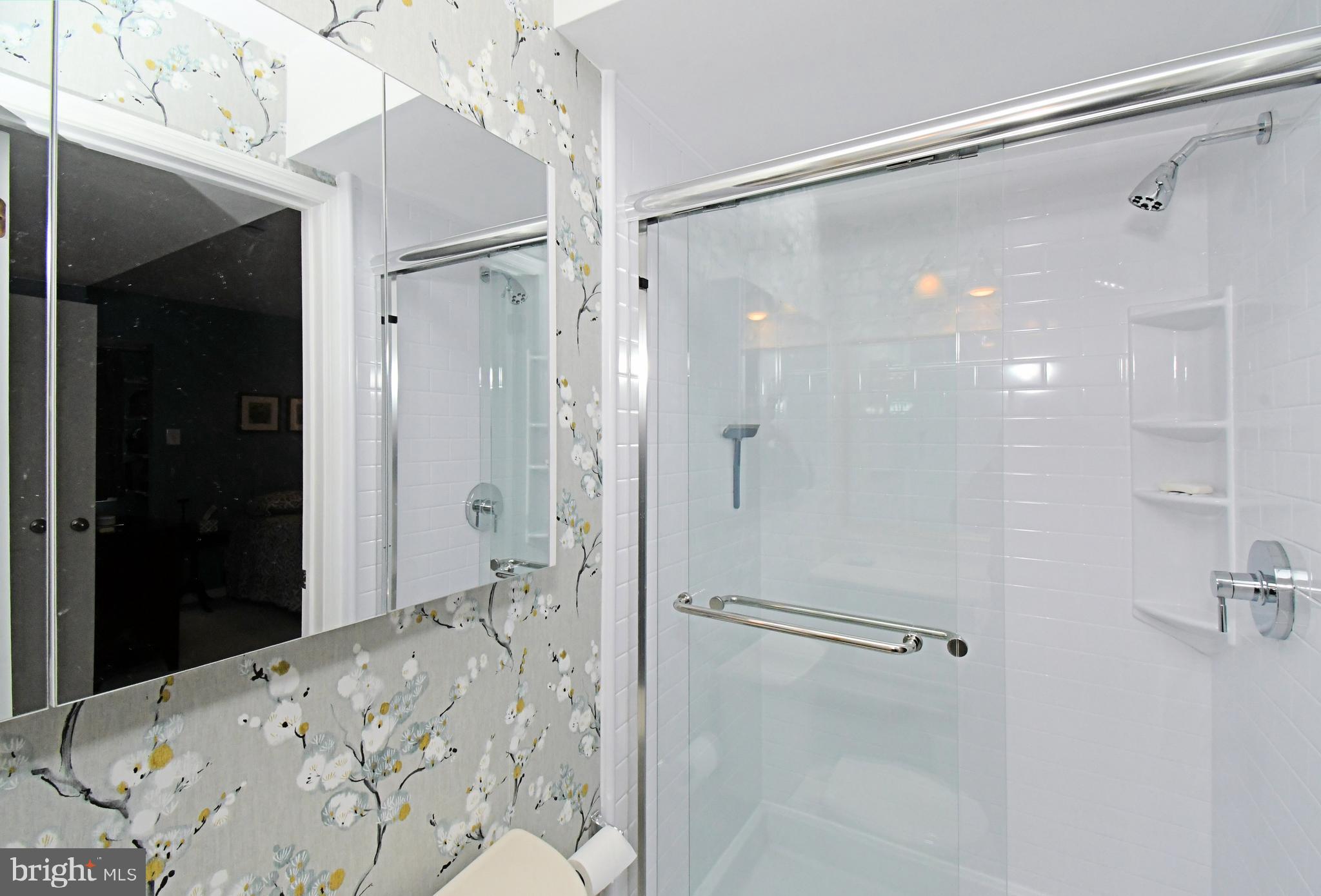 FORGE MOUNTAIN - Residential Lease