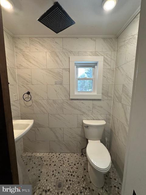 HALFWAY - Residential Lease