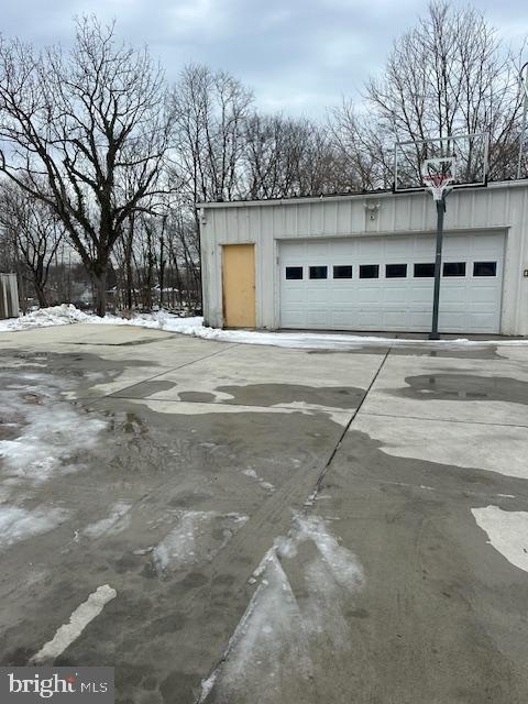 HALFWAY - Residential Lease