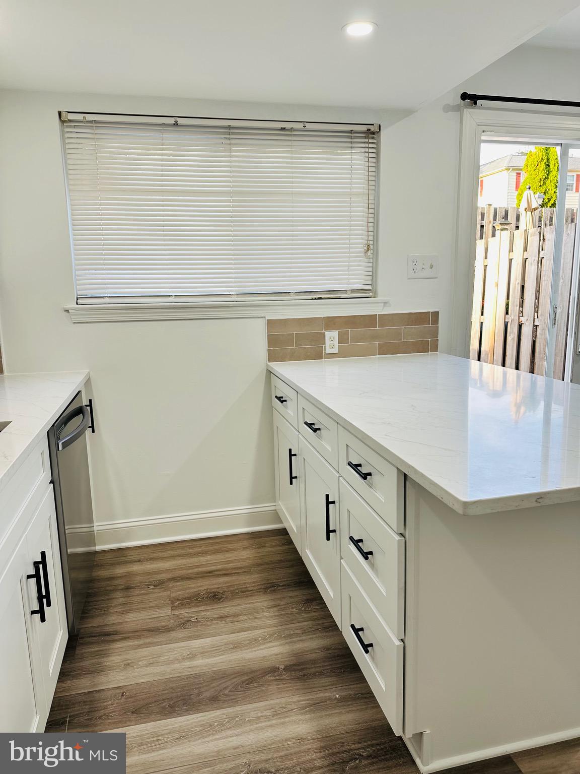 CHATHAM VIL OF TOW - Residential