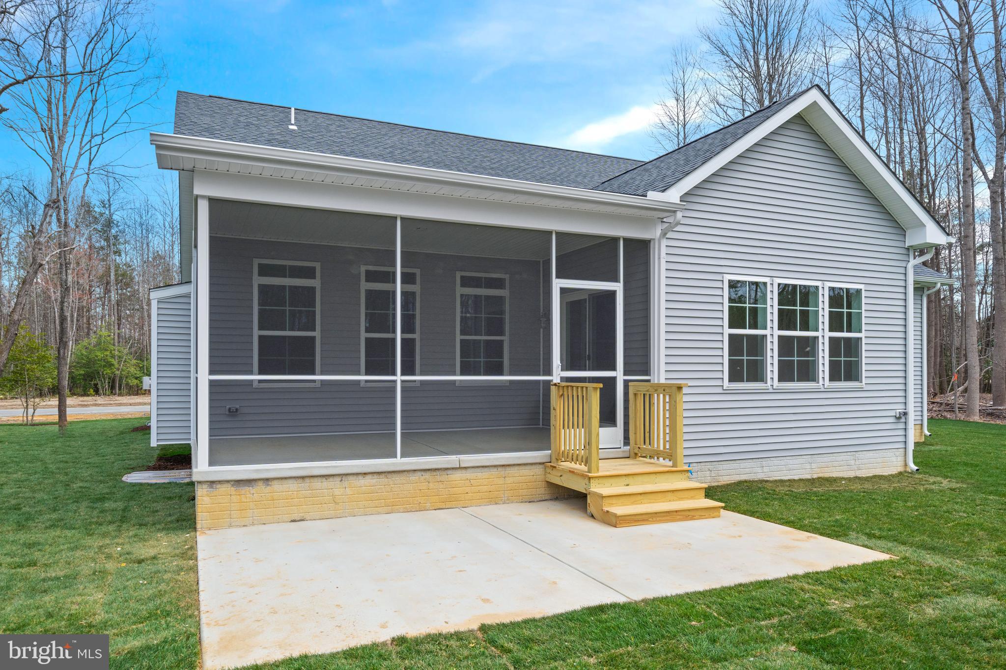 22598 HUMMINGBIRD RD. - LOT #18