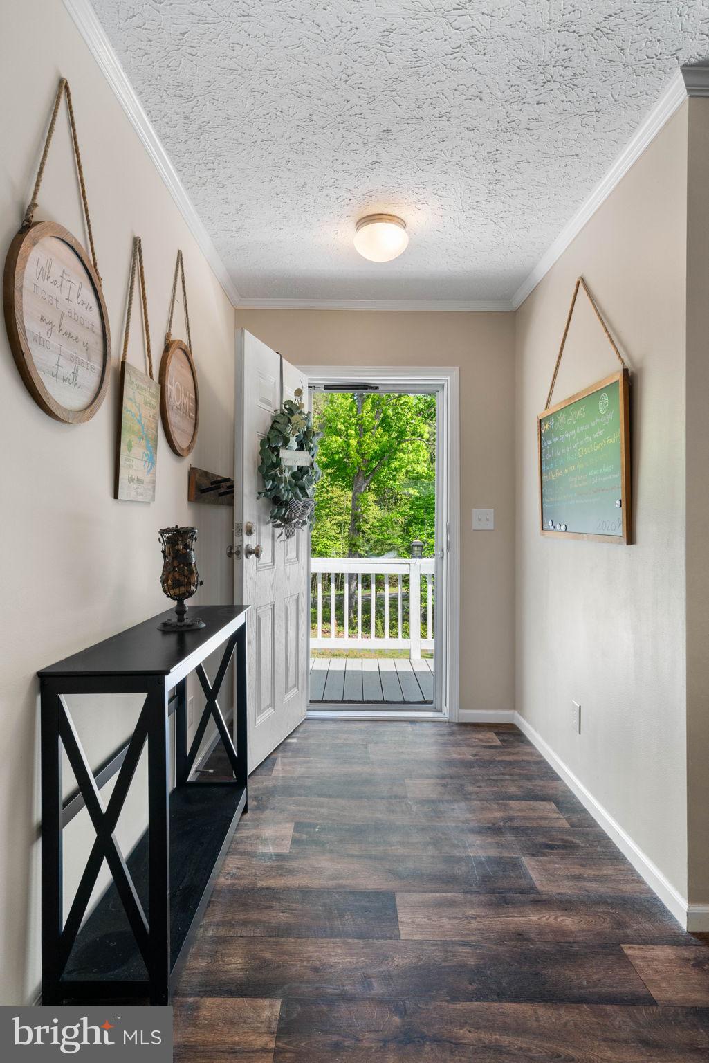 LAKESHORE WOODS - Residential