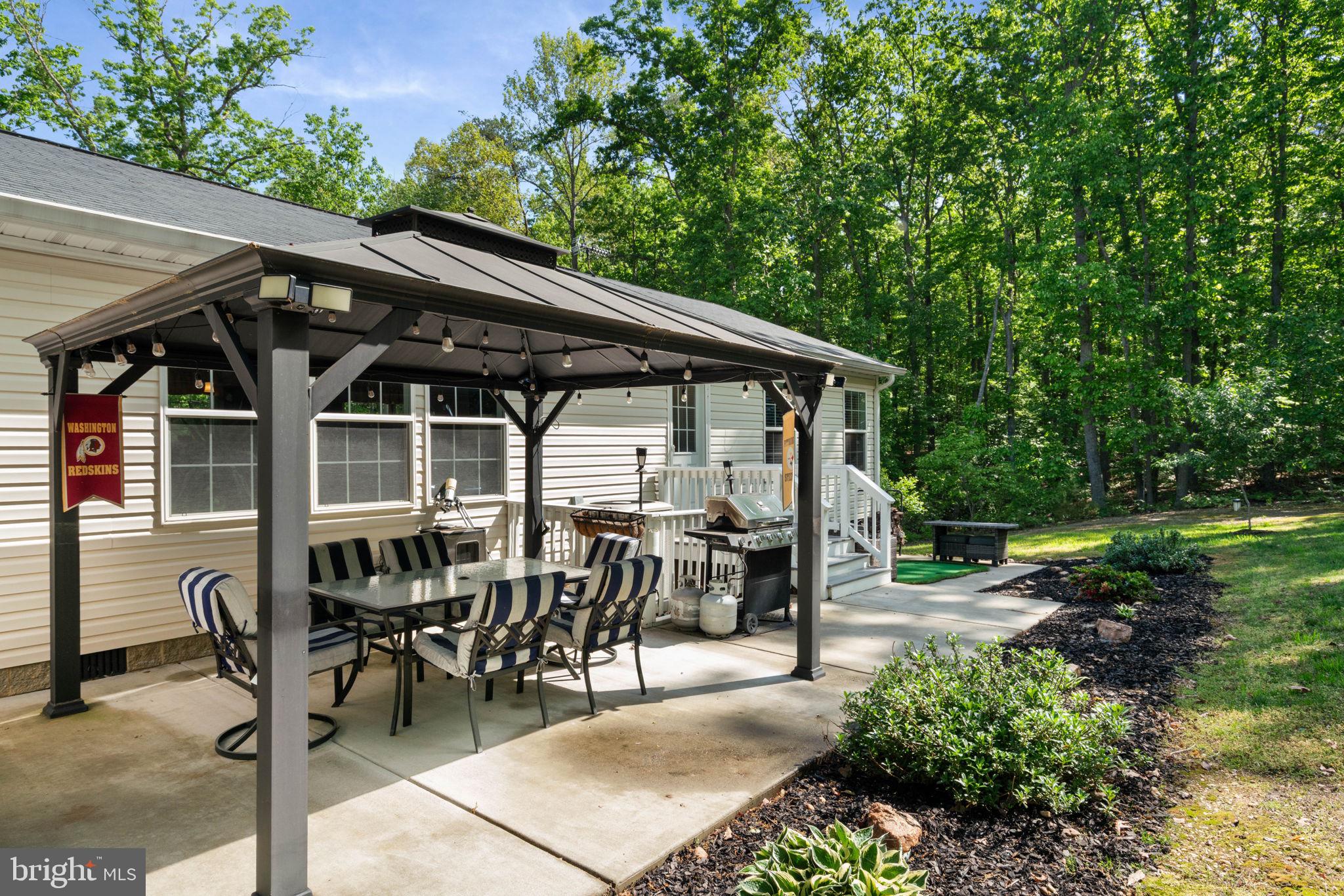 LAKESHORE WOODS - Residential