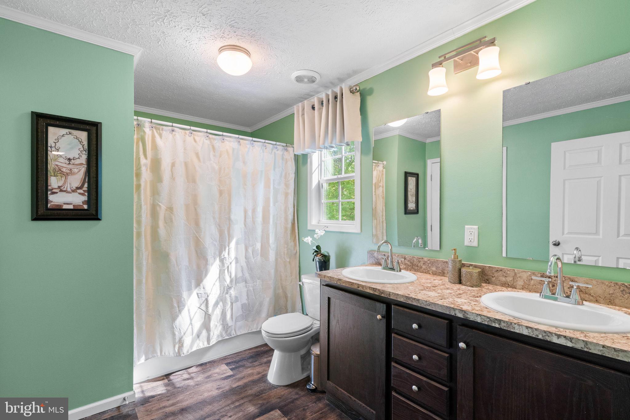 LAKESHORE WOODS - Residential