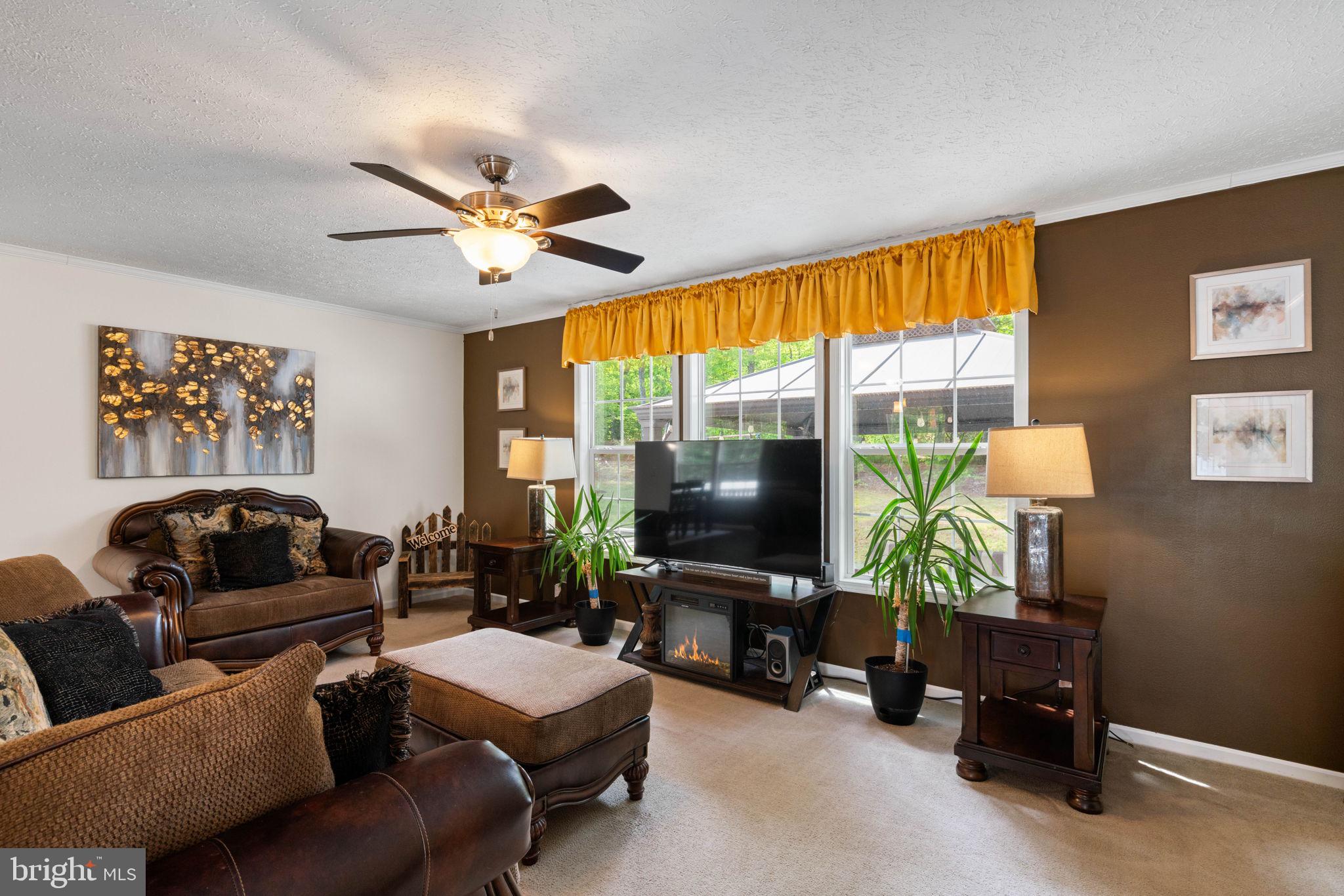 LAKESHORE WOODS - Residential