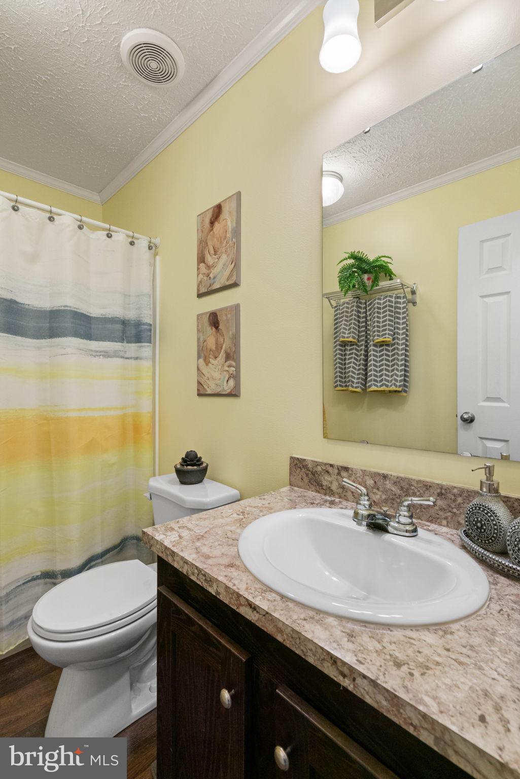LAKESHORE WOODS - Residential