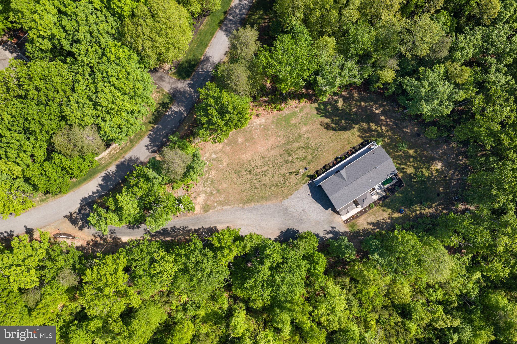 LAKESHORE WOODS - Residential