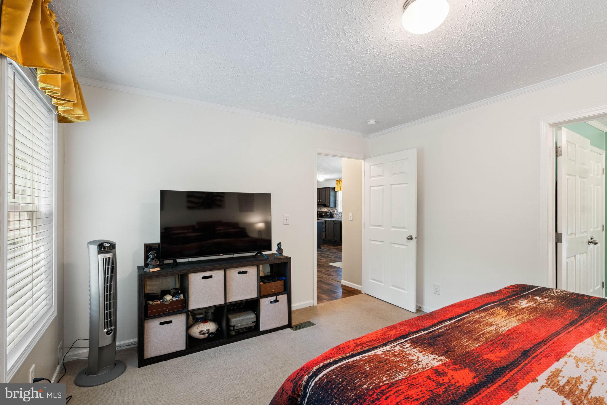 LAKESHORE WOODS - Residential