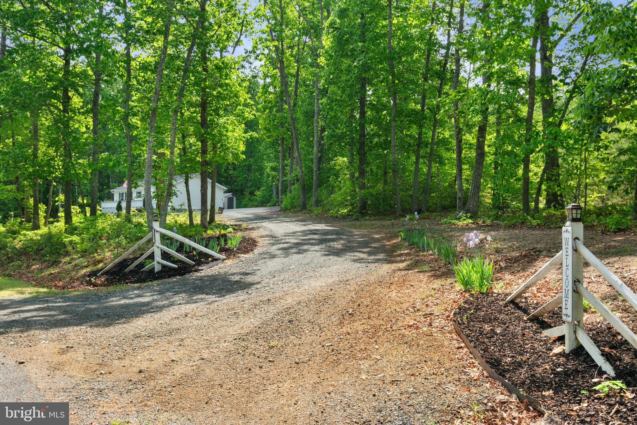 LAKESHORE WOODS - Residential
