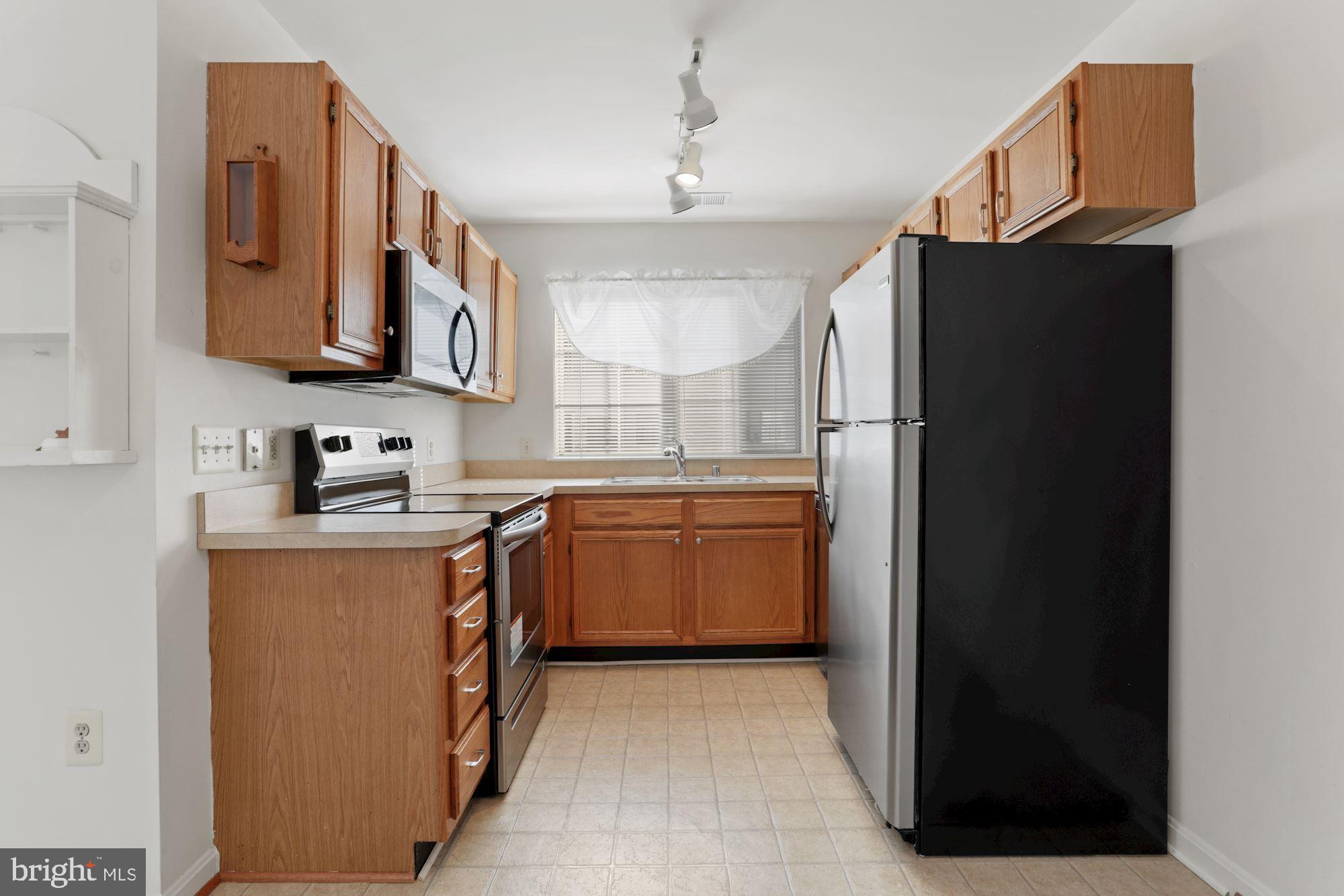 EXETER - Residential Lease