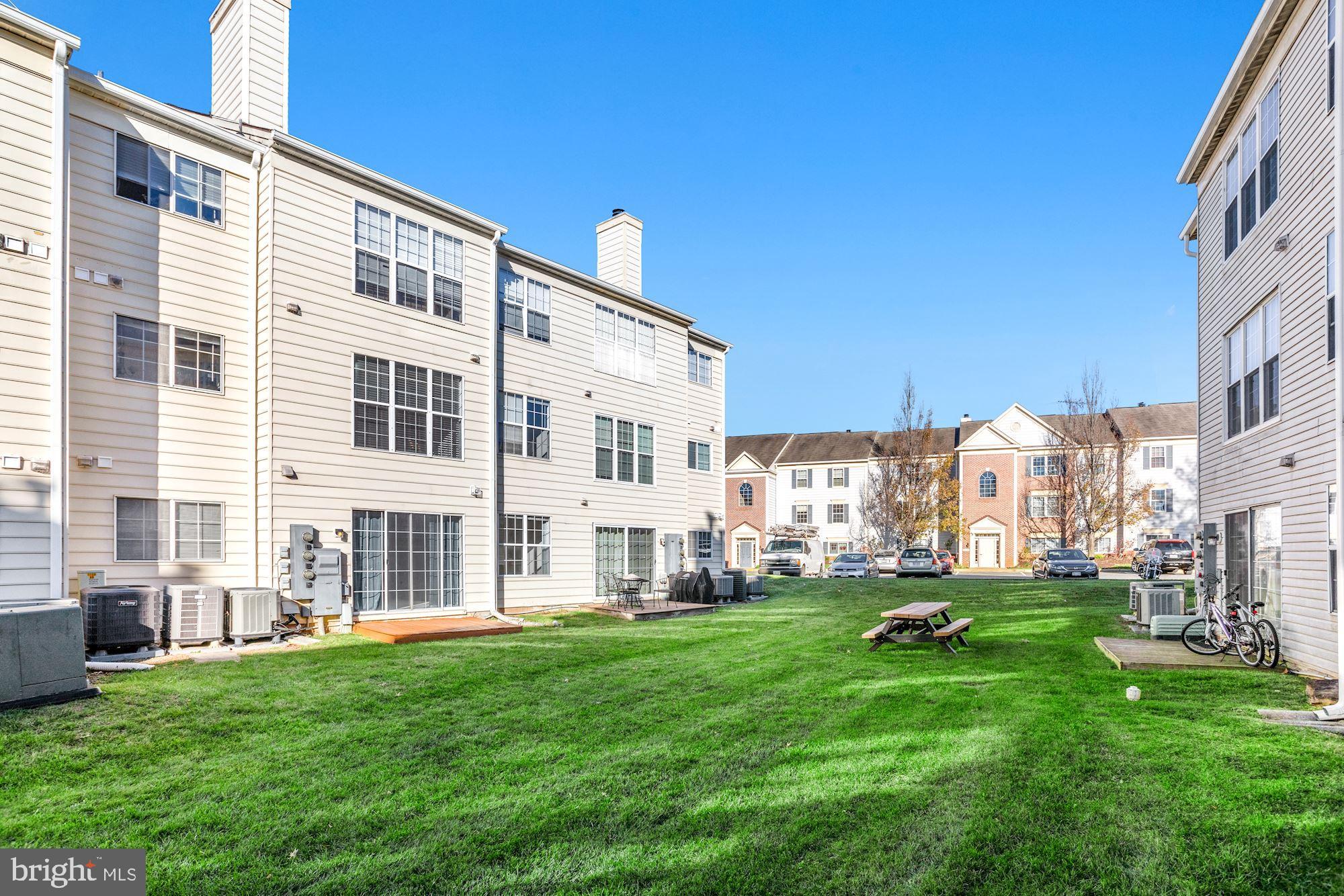 EXETER - Residential Lease