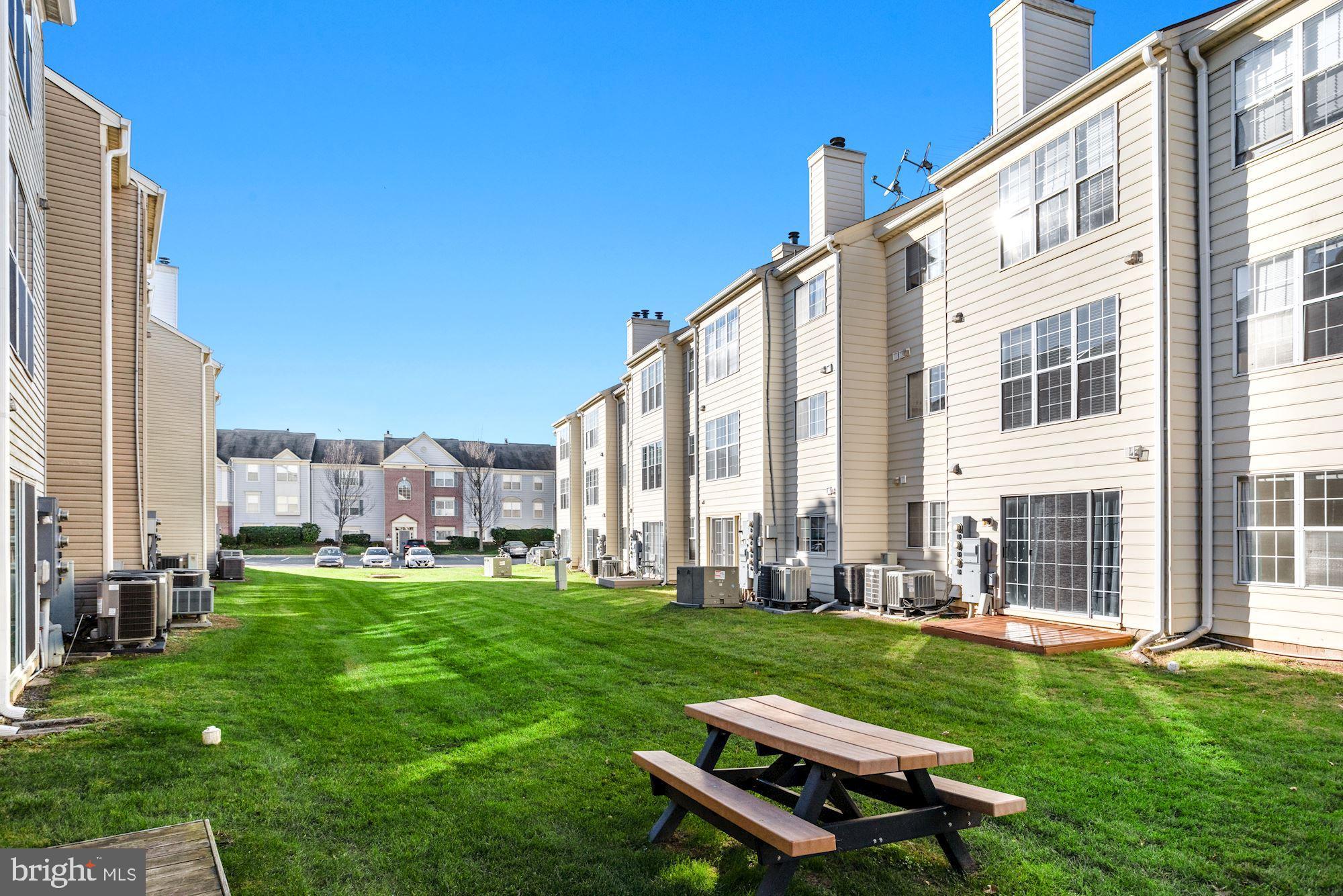 EXETER - Residential Lease