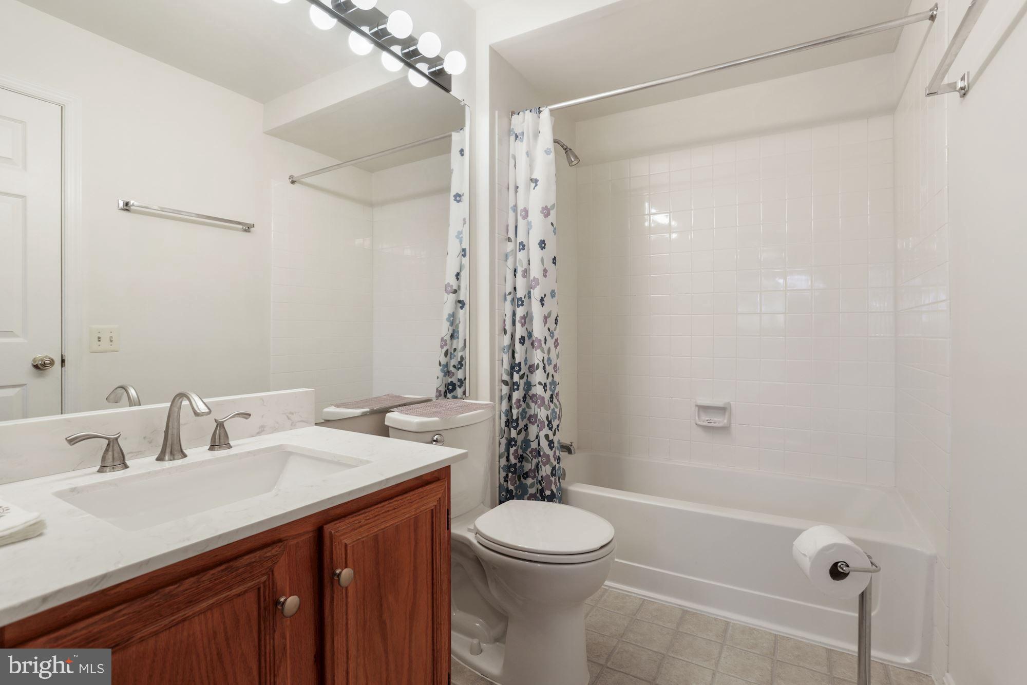 EXETER - Residential Lease