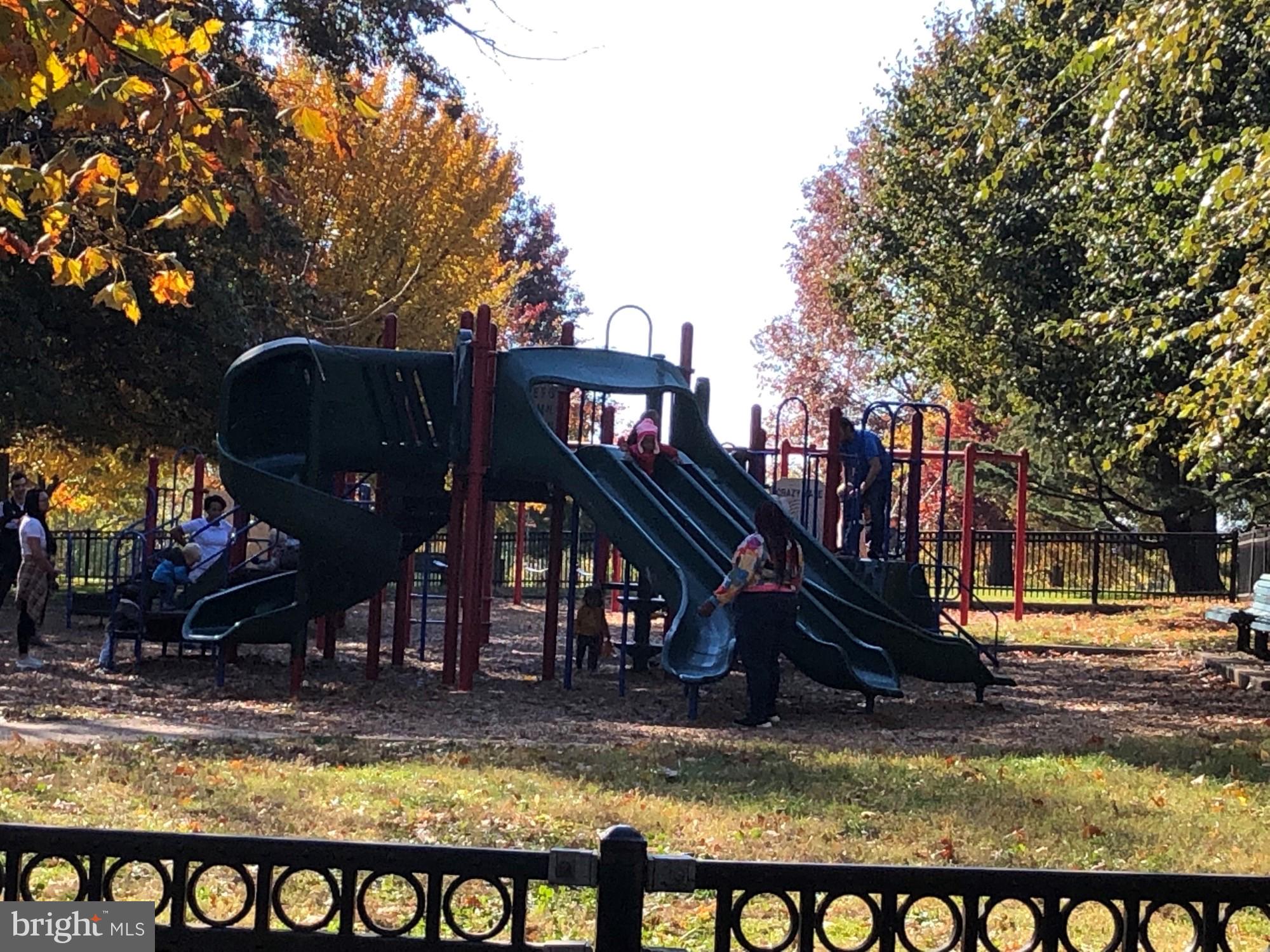 RIVERSIDE - Residential