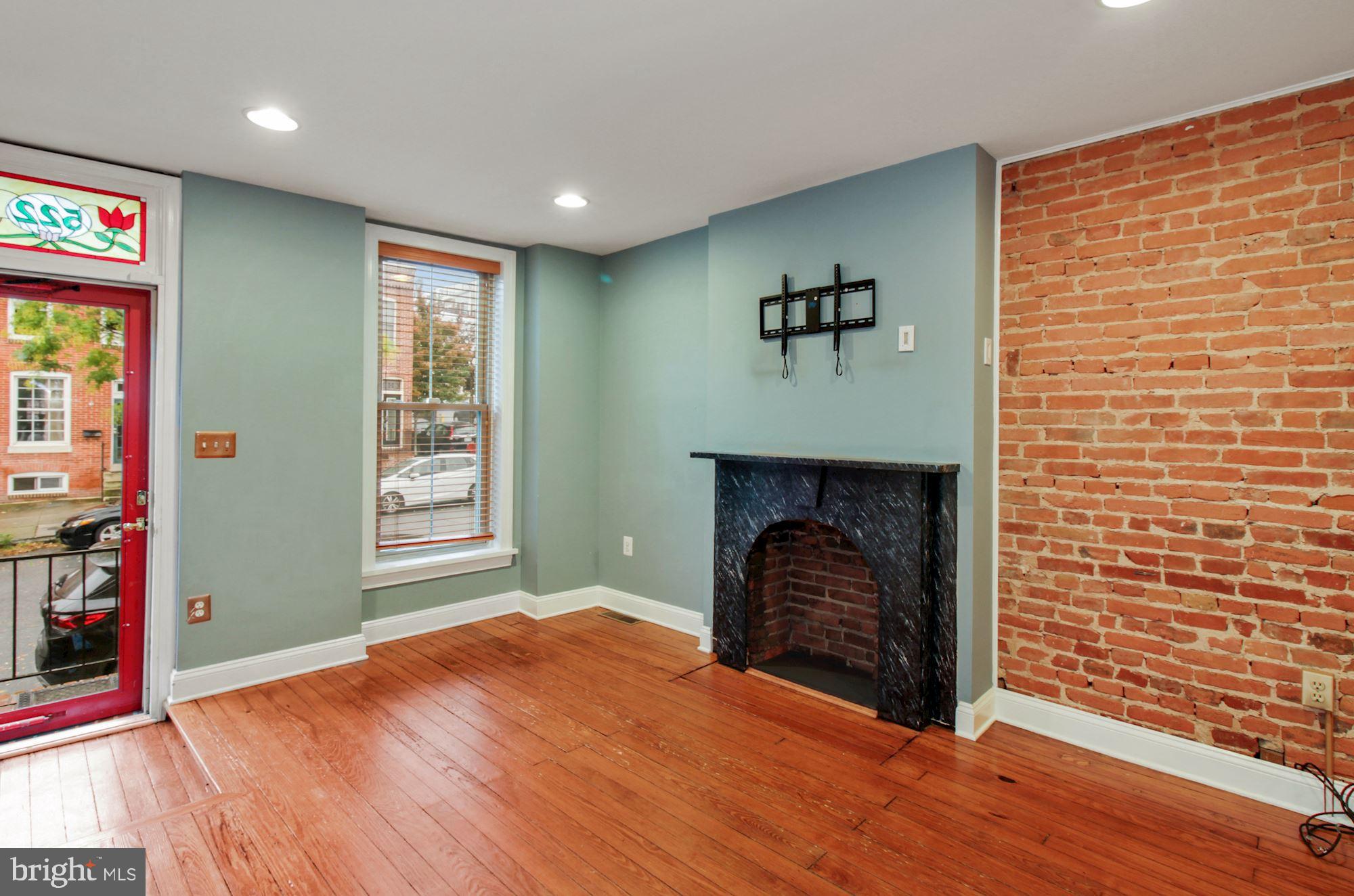 RIVERSIDE - Residential