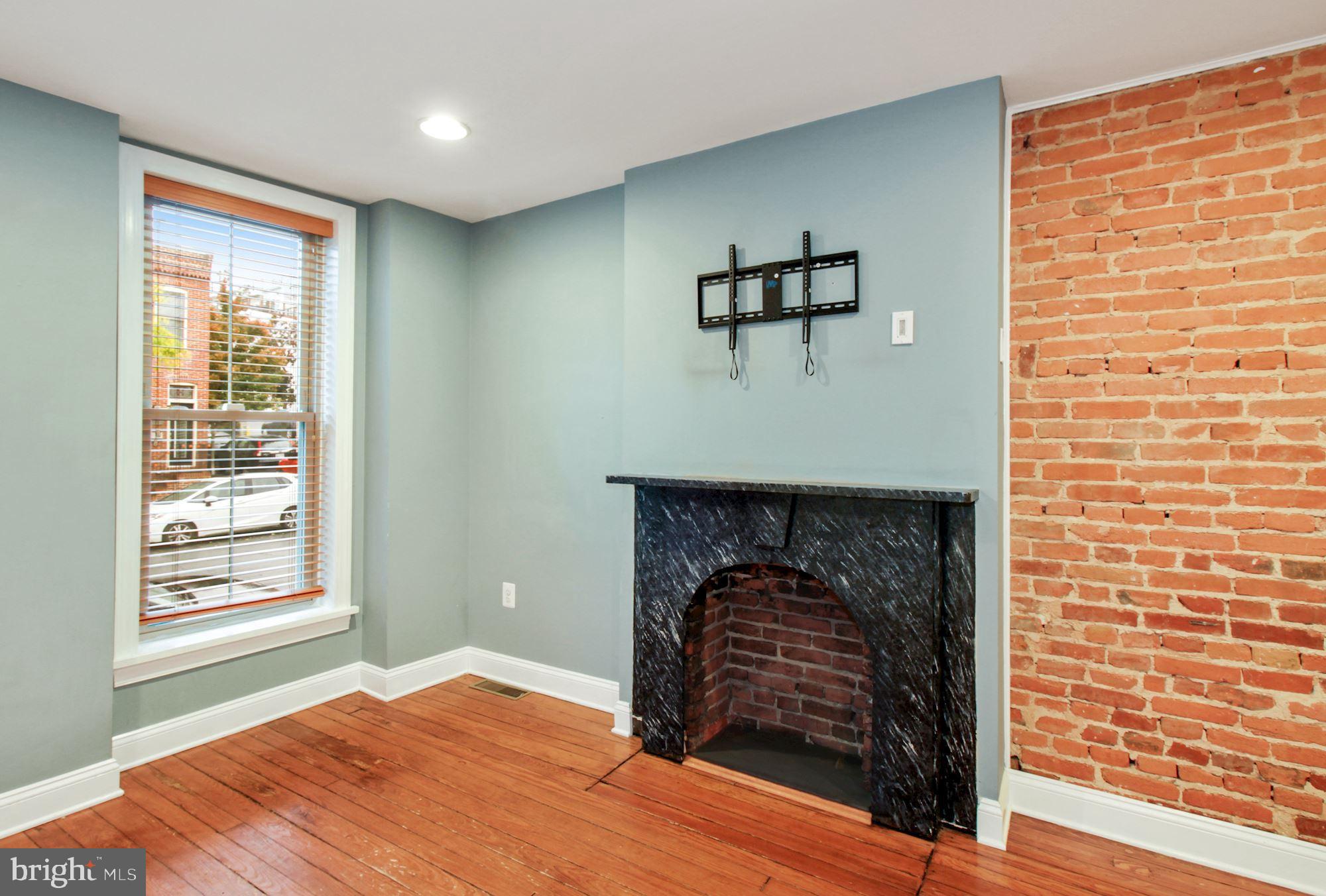 RIVERSIDE - Residential